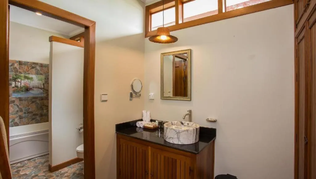 Bathroom in BB Angkor Green Resort