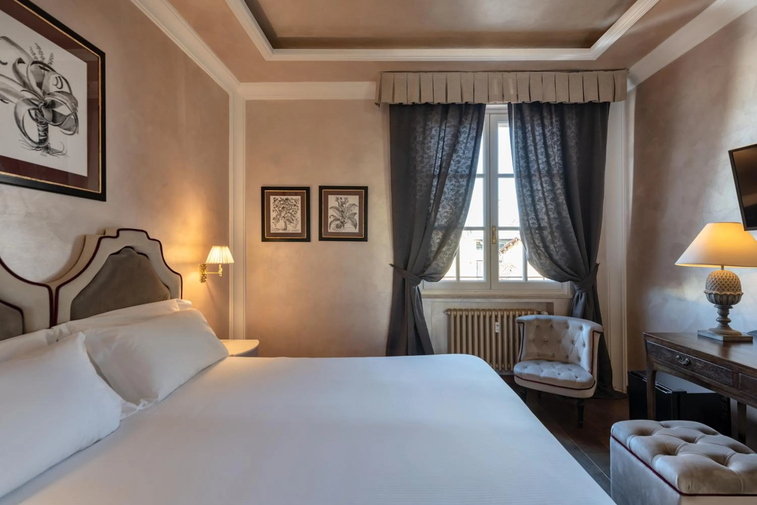 Photo of the whole room, Bed in Residenza Gambrinus