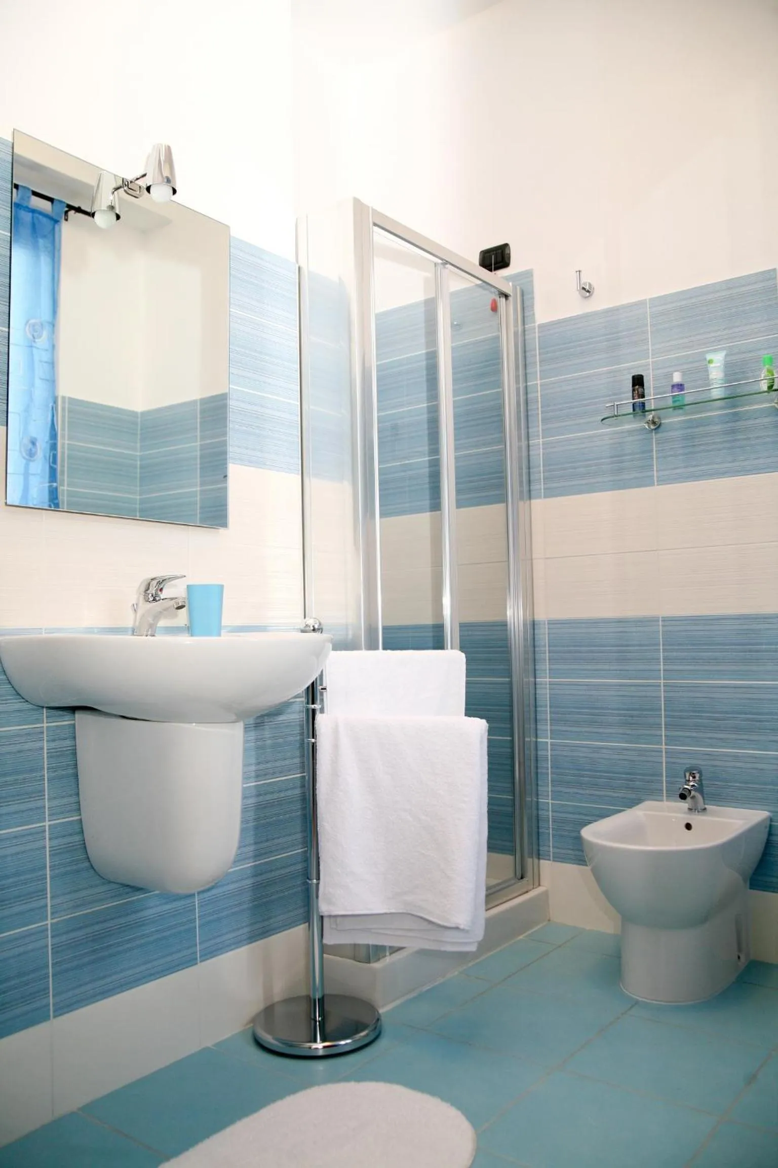 Shower in Villa Marogna