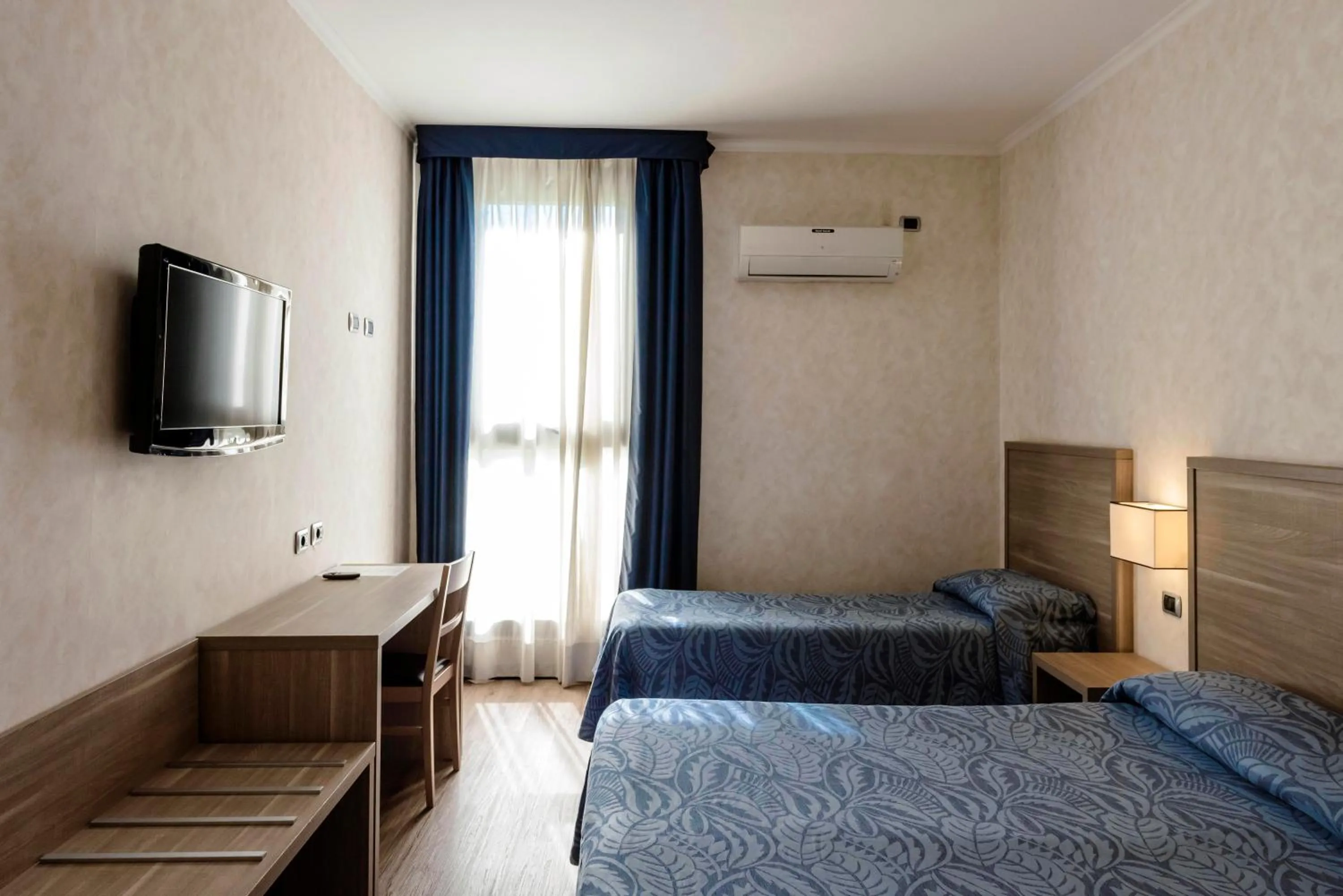 Photo of the whole room, Bed in Hotel Roma Sud