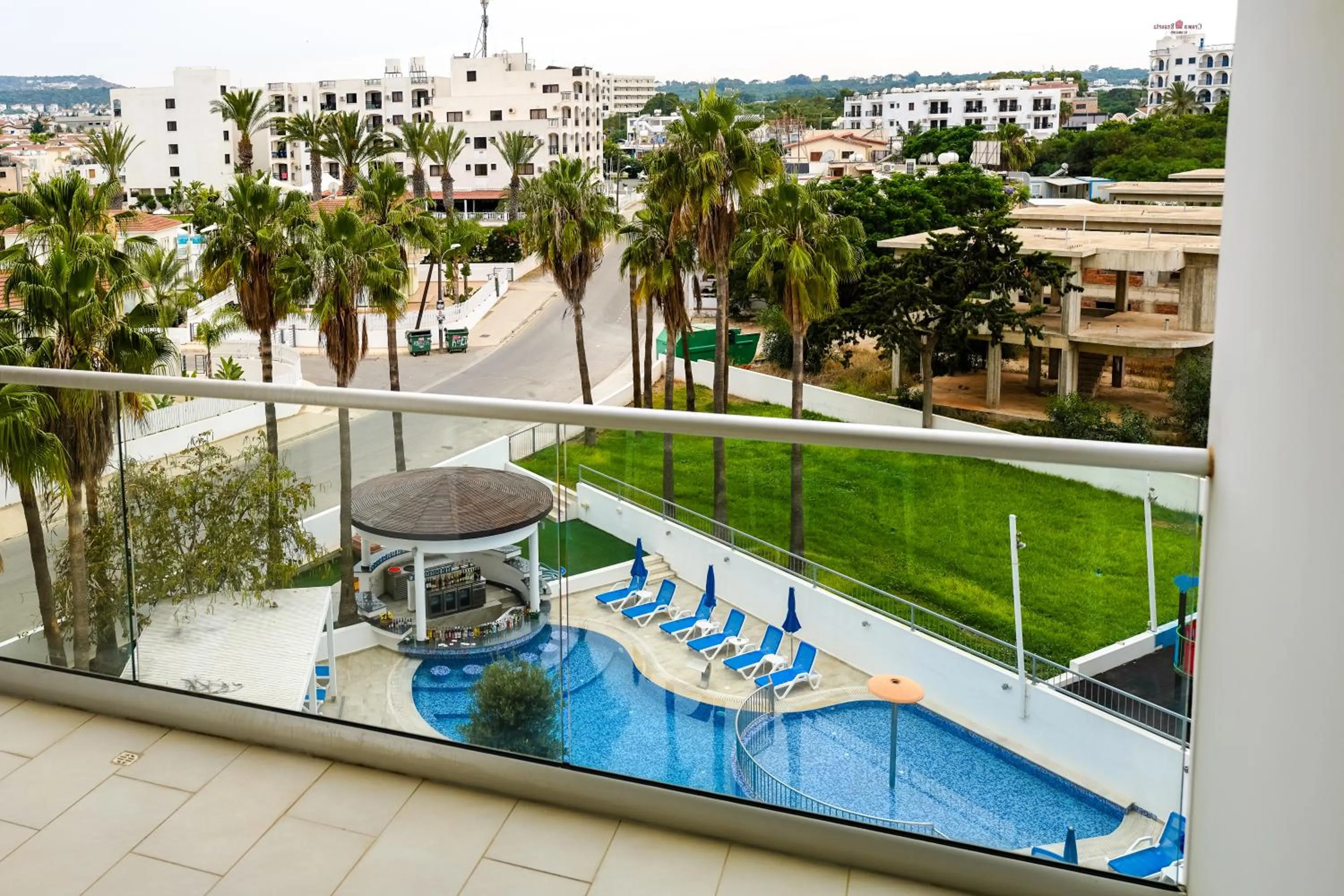 Pool view in Captain Pier Hotel