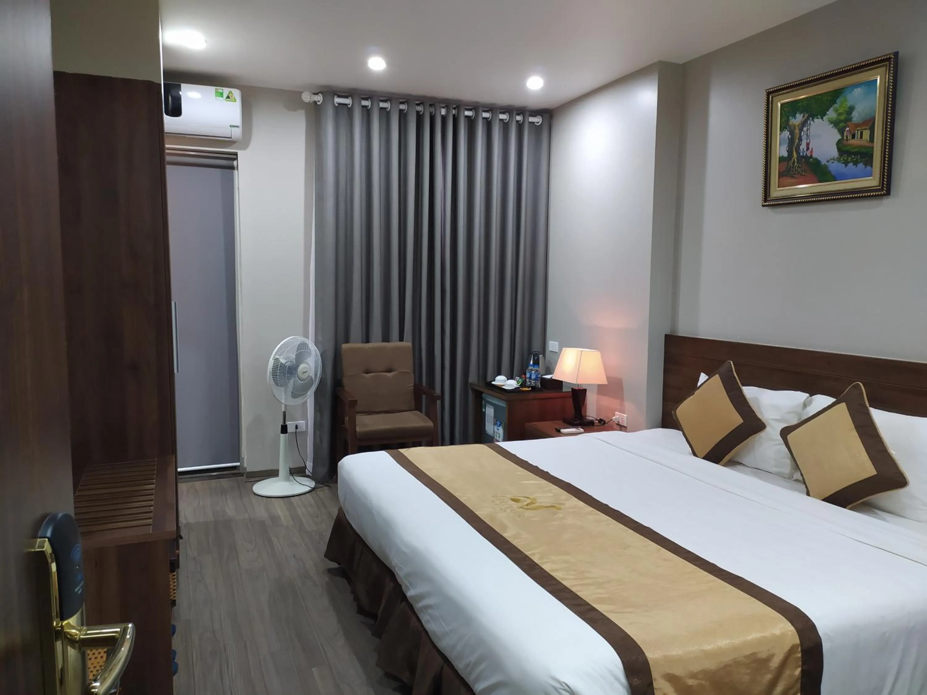 Bed in Victor Hanoi Hotel