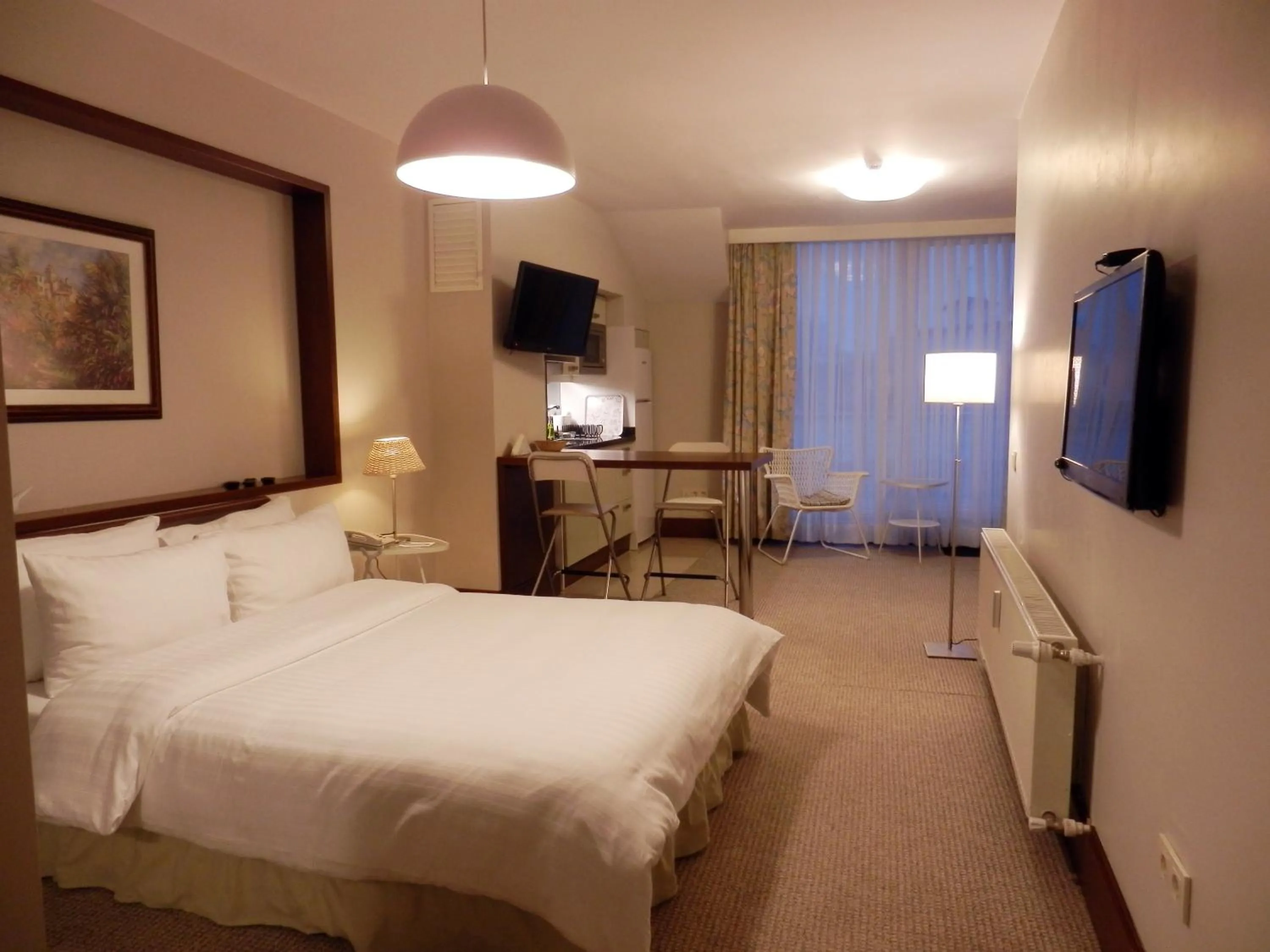 Photo of the whole room, Bed in 116 Residence