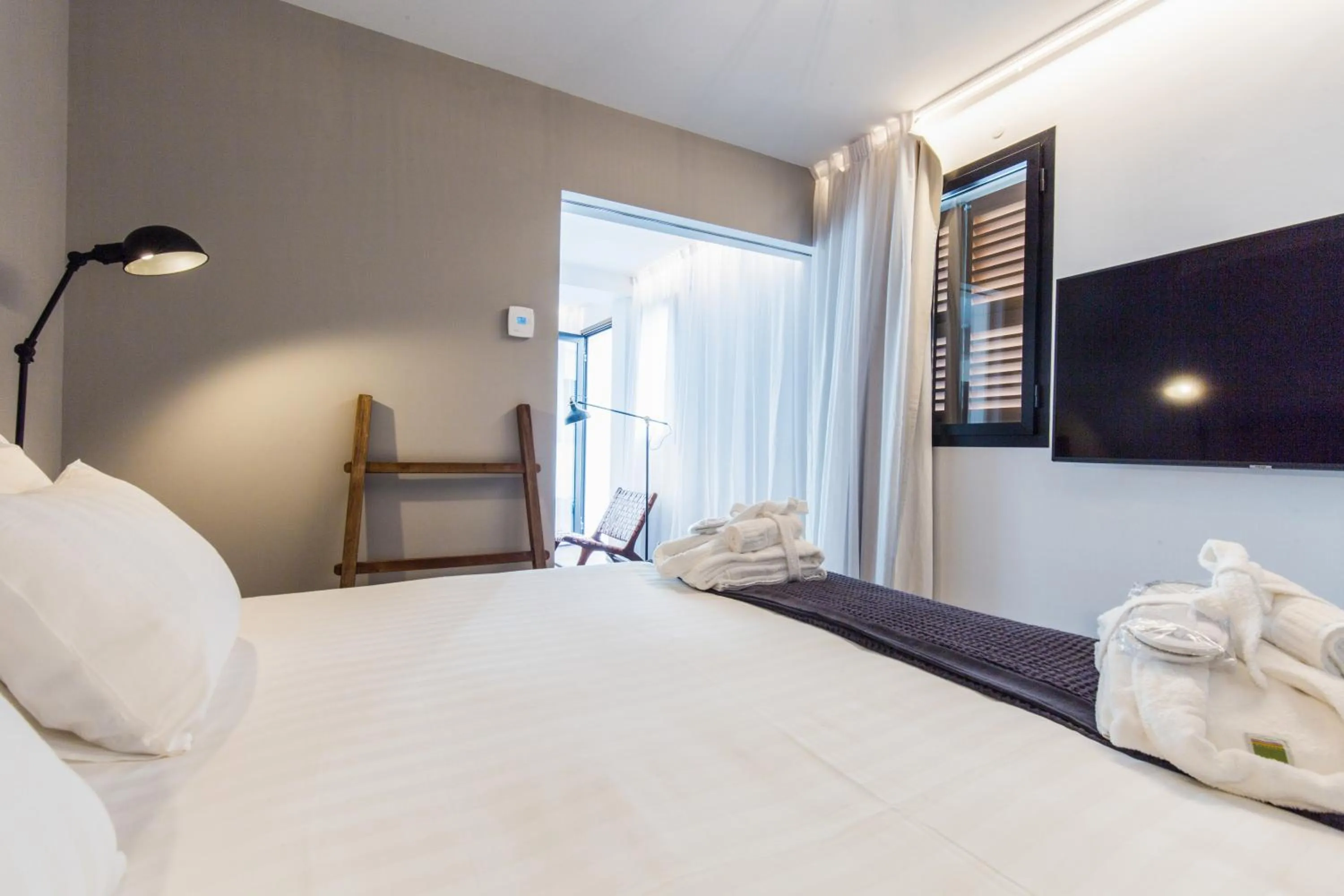 Bed in Terreno Suites