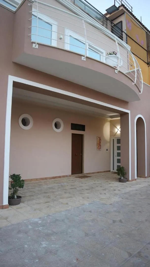 Property building in Villa Bema