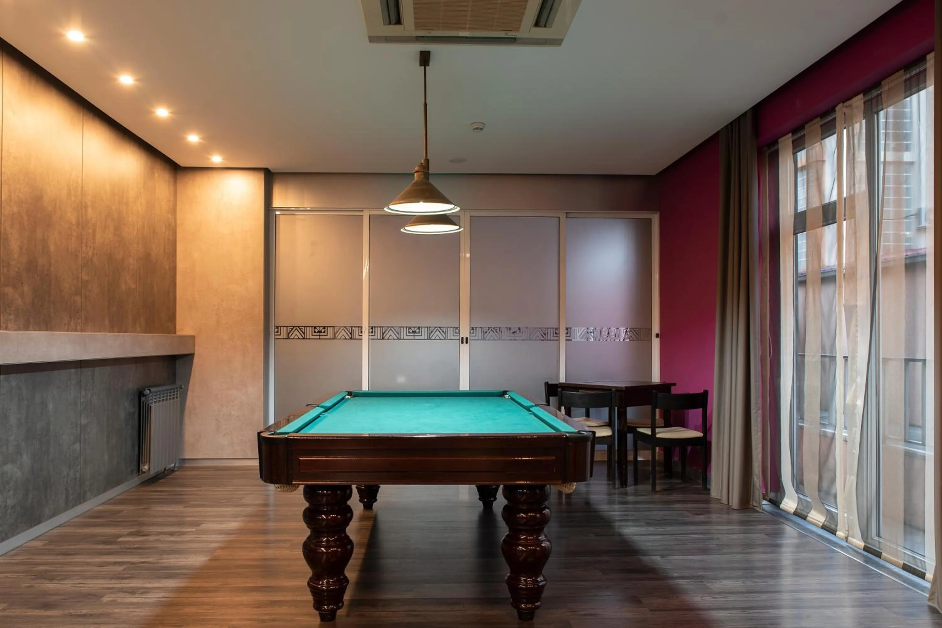 Billiard in Hotel Samasa Fundao