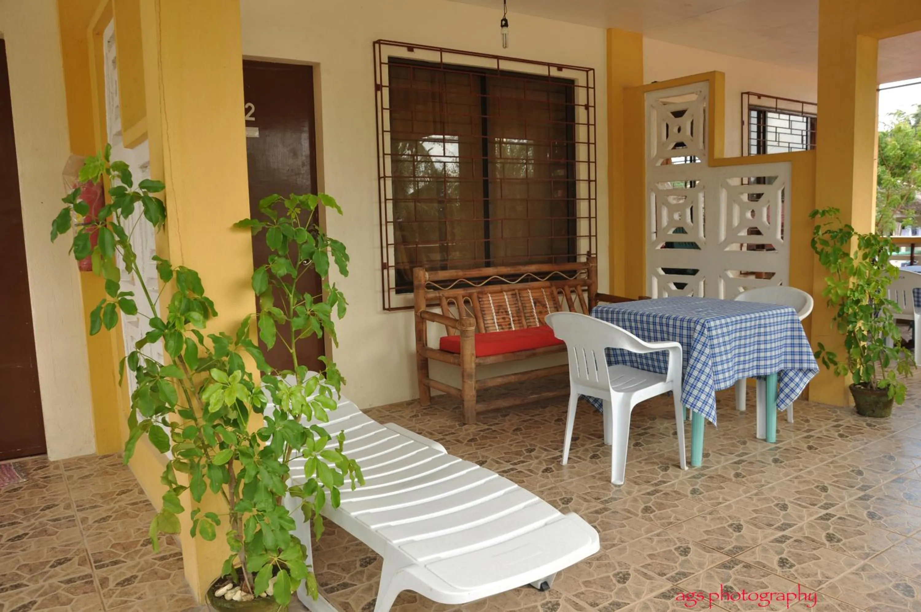 Facade/entrance in Sulu Plaza