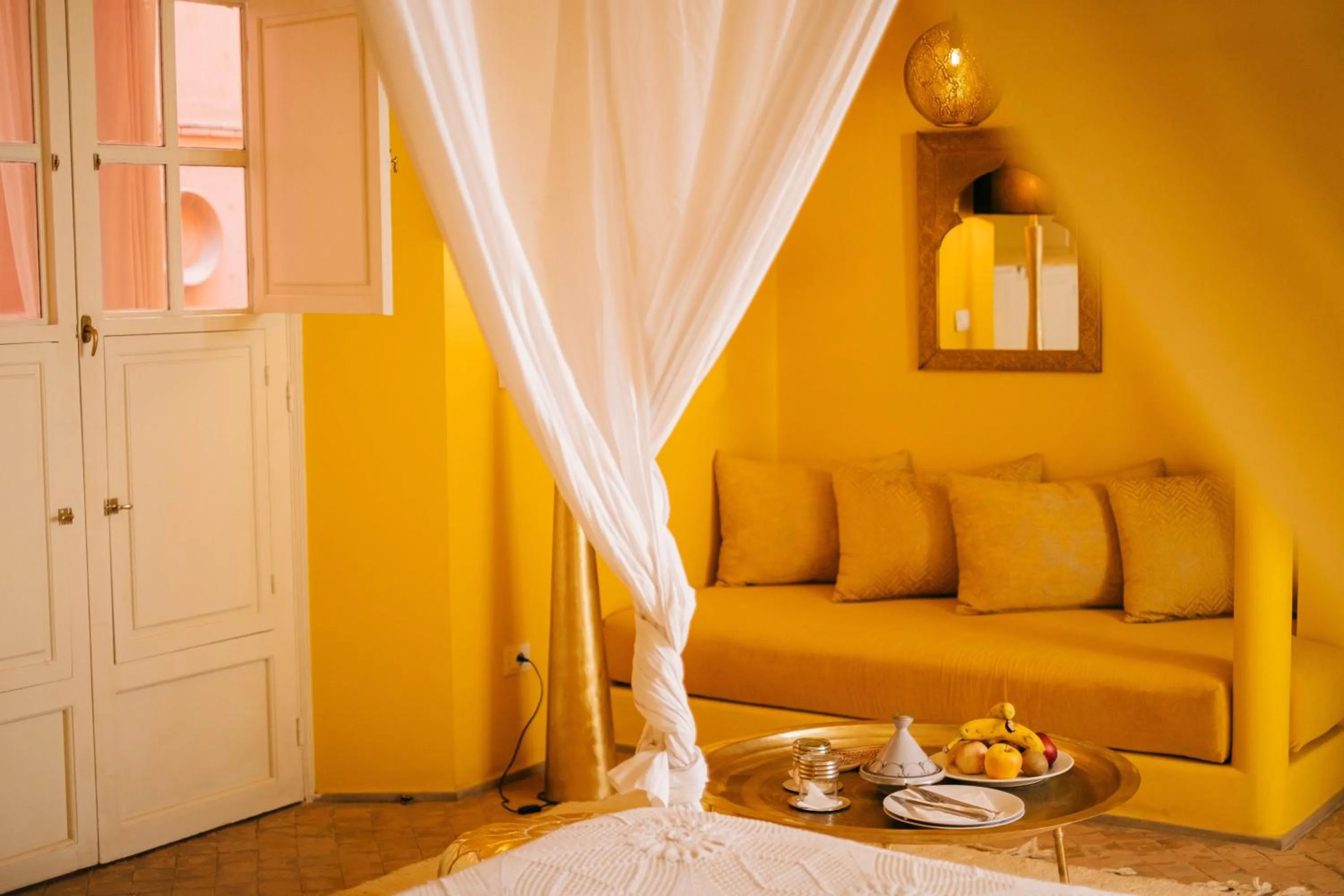 Bed in Riad Nashira & Spa