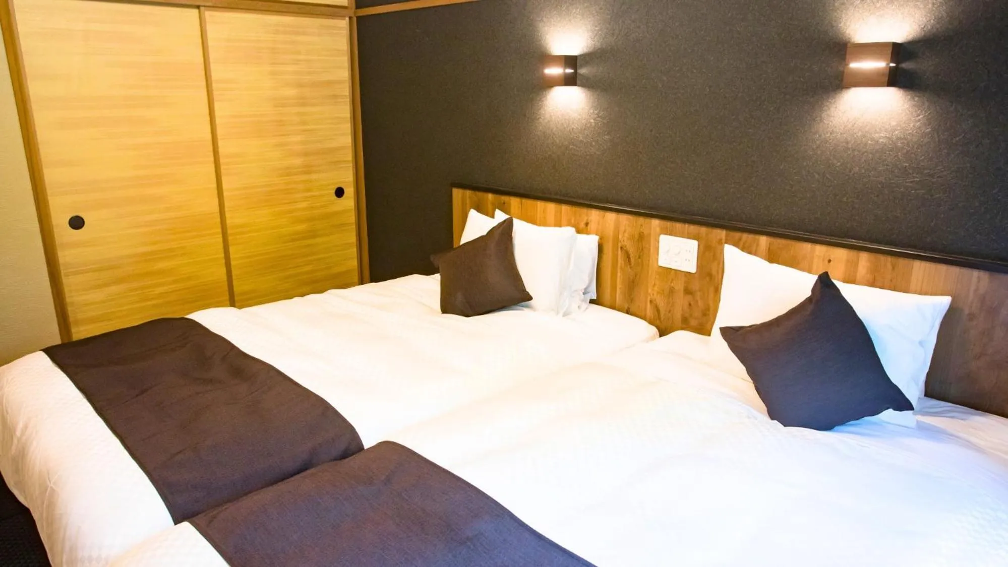 Bed in LiVEMAX RESORT Hakone Ashinoko