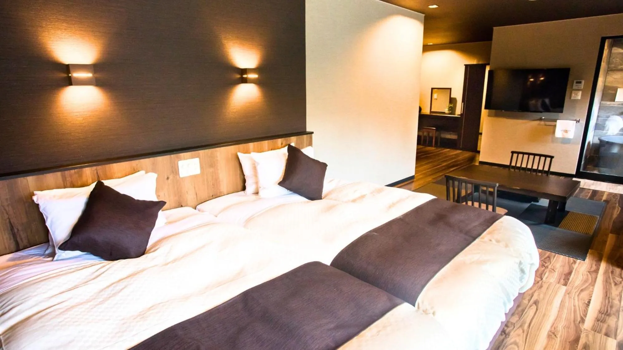 Photo of the whole room, Bed in LiVEMAX RESORT Hakone Ashinoko