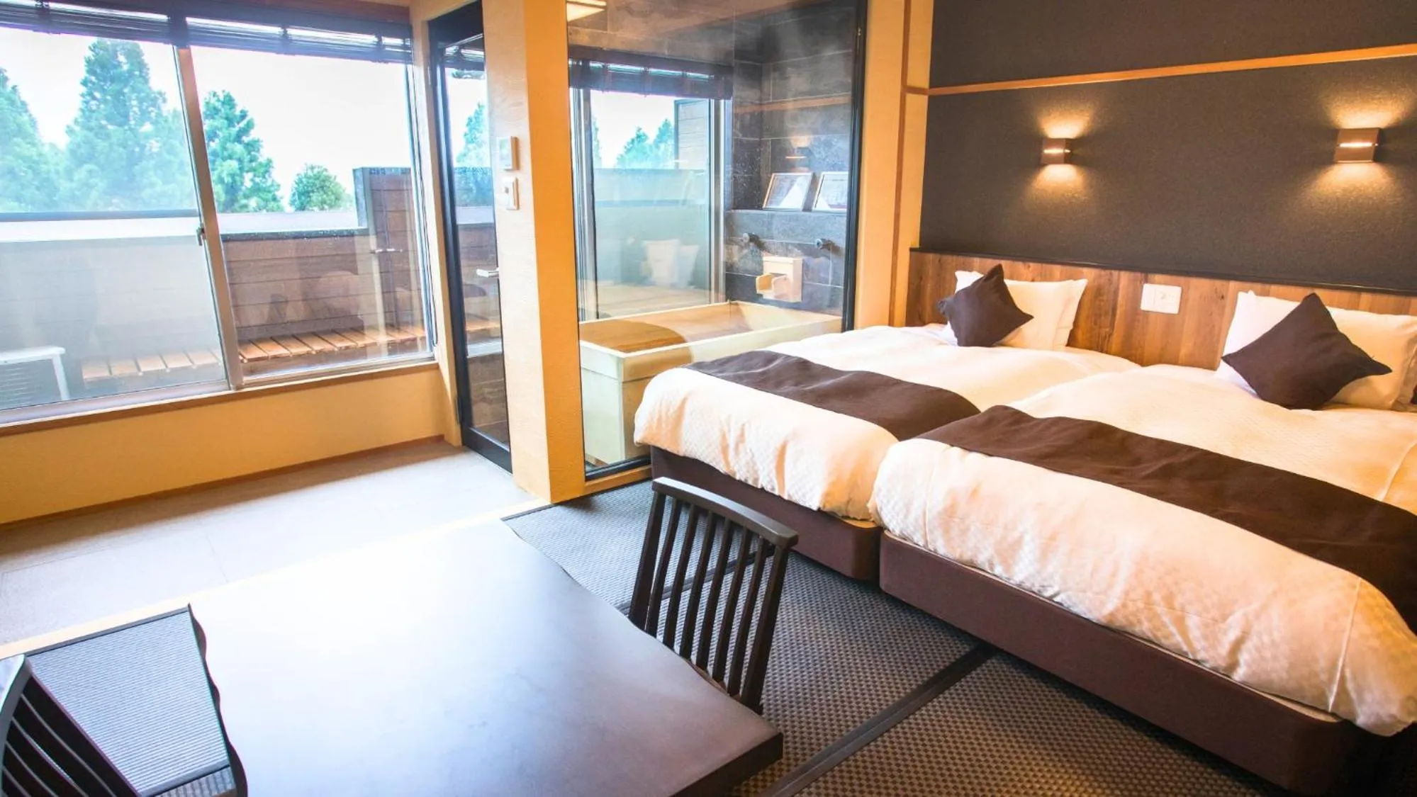 Photo of the whole room, Bed in LiVEMAX RESORT Hakone Ashinoko