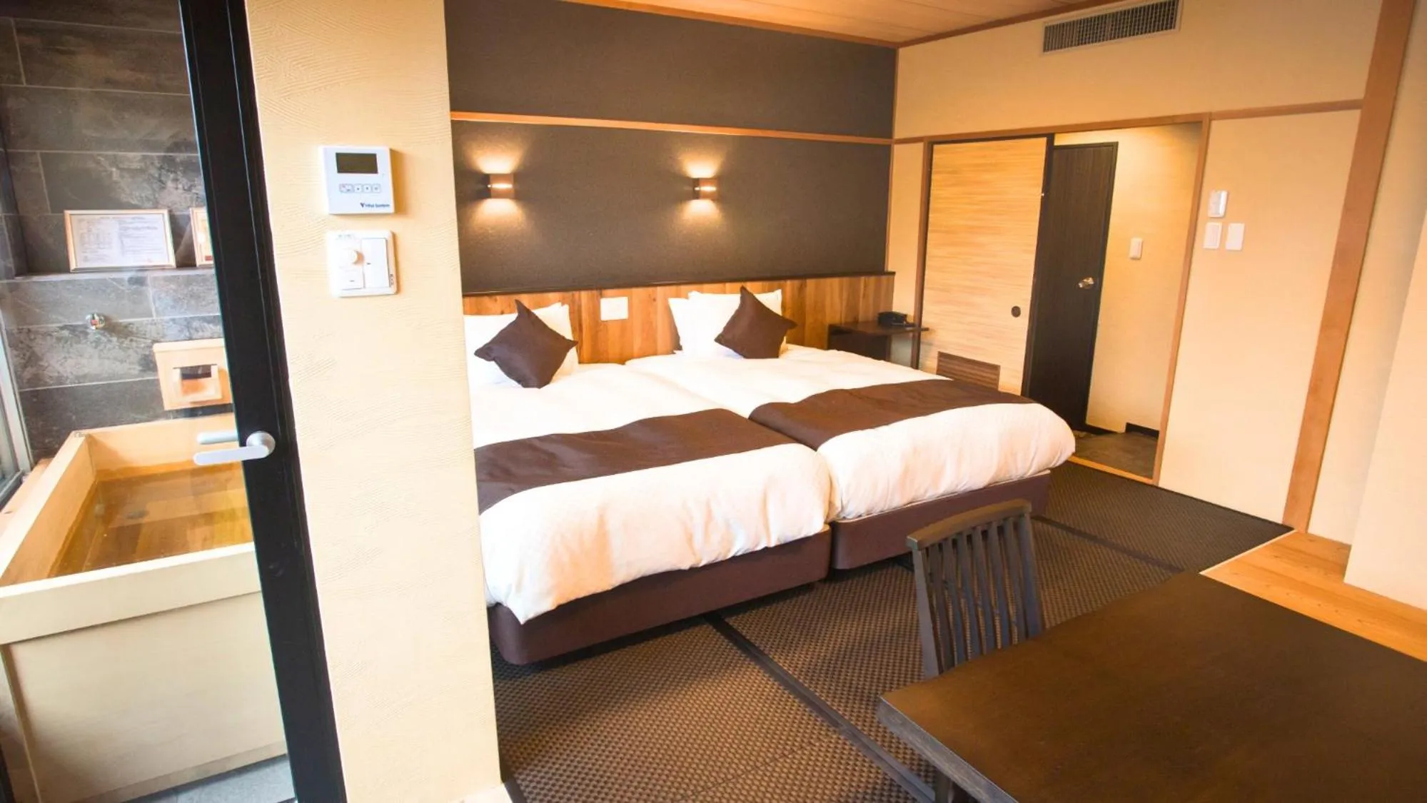 Photo of the whole room, Bed in LiVEMAX RESORT Hakone Ashinoko