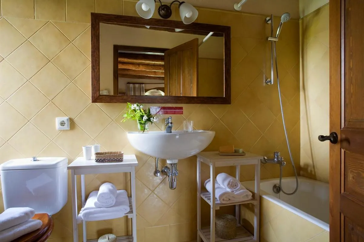 Bathroom in Hotel Akerreta