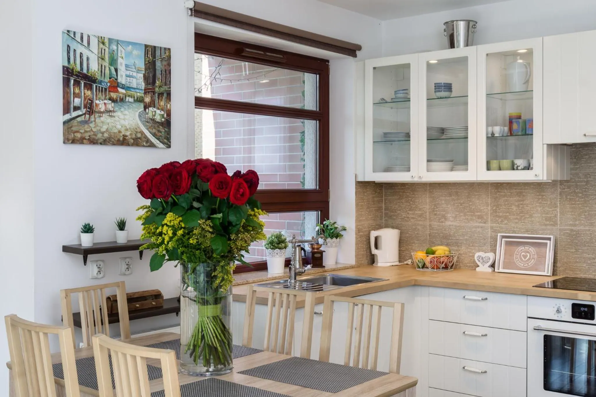 Kitchen or kitchenette in Elite Apartments by the River