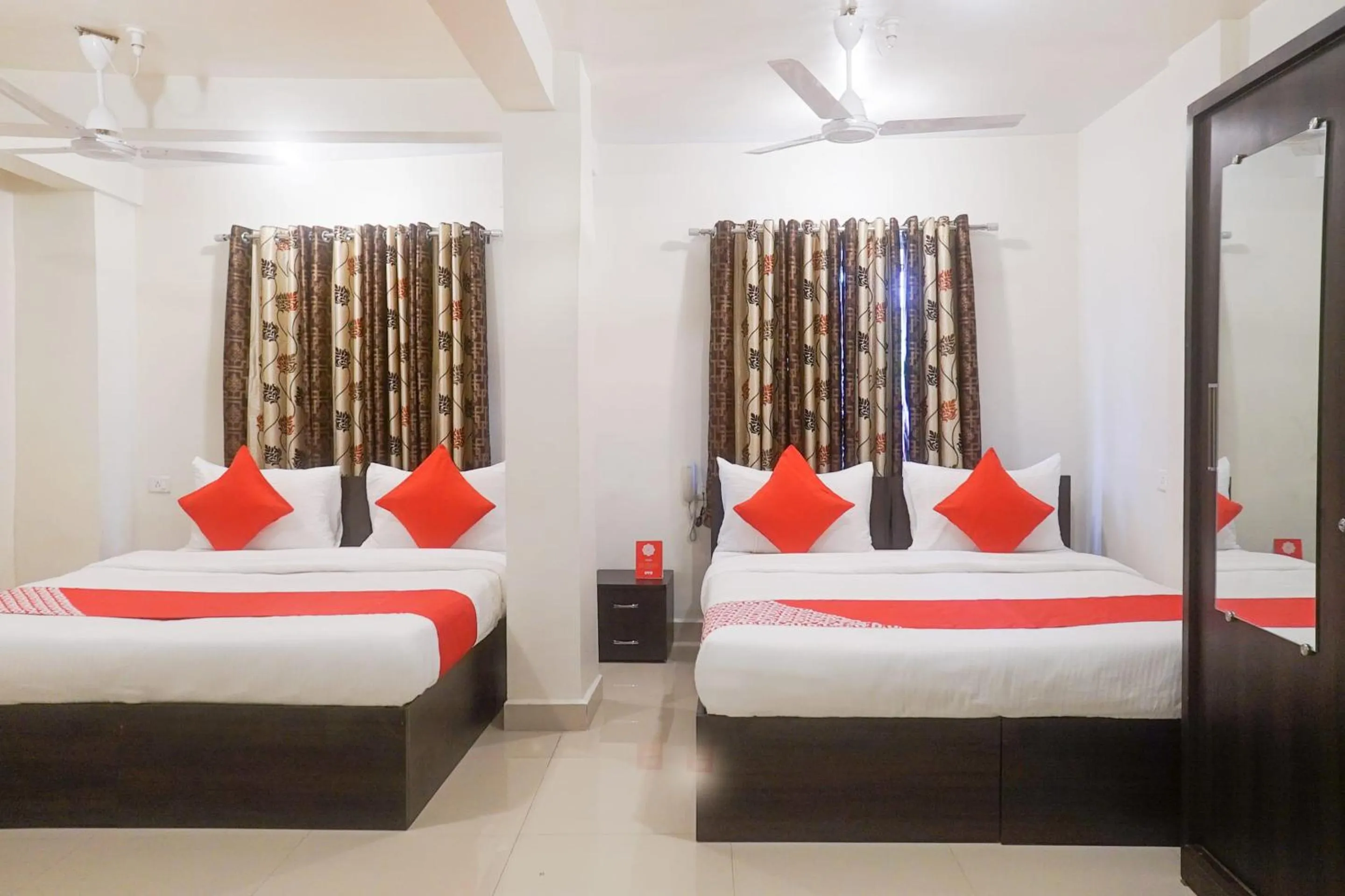 Bedroom, Bed in Super Hotel O River View Near Shaniwar Wada