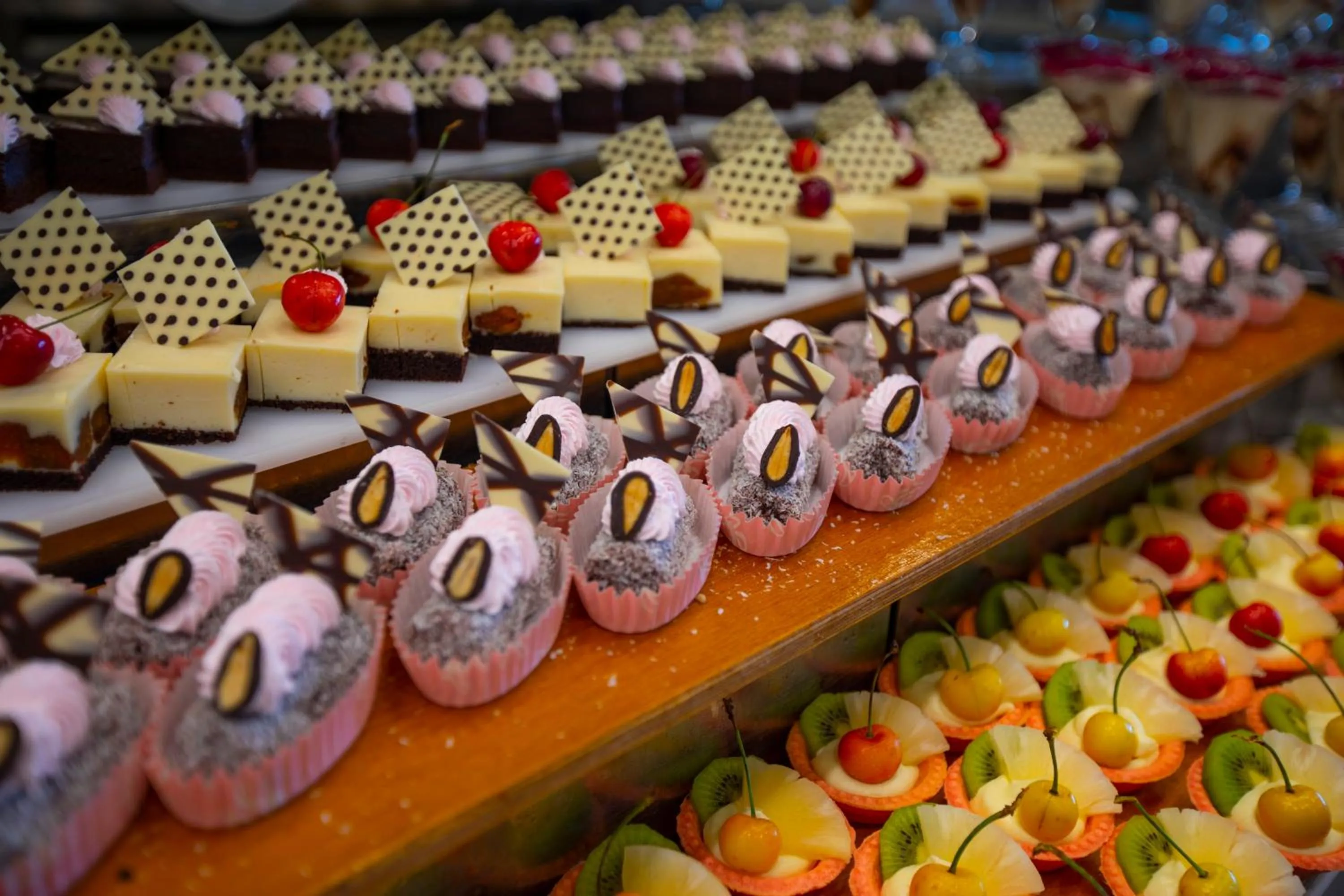 Restaurant/places to eat in Orange County Alanya