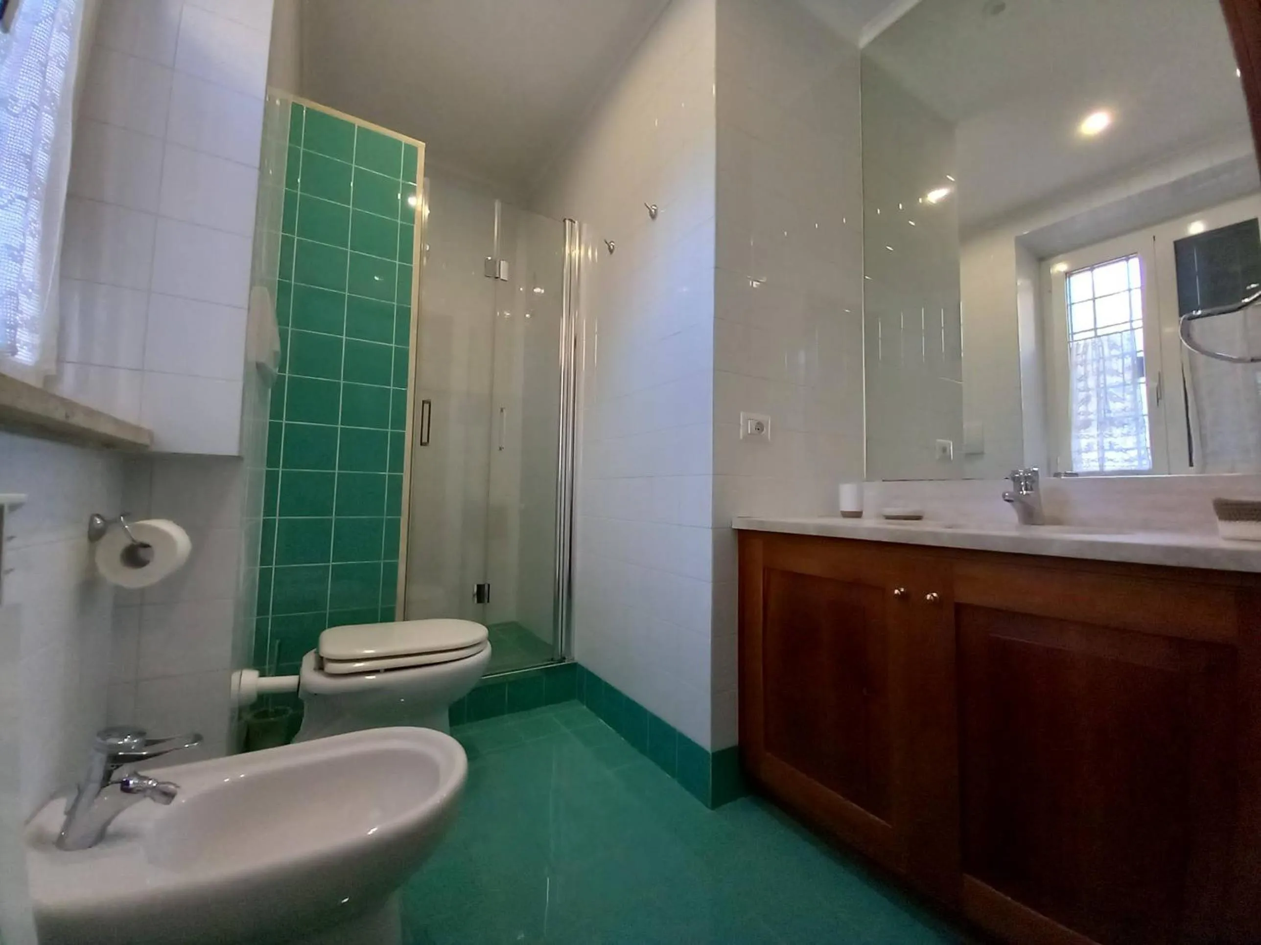 Shower in L'Oasi al Pigneto - Guest house