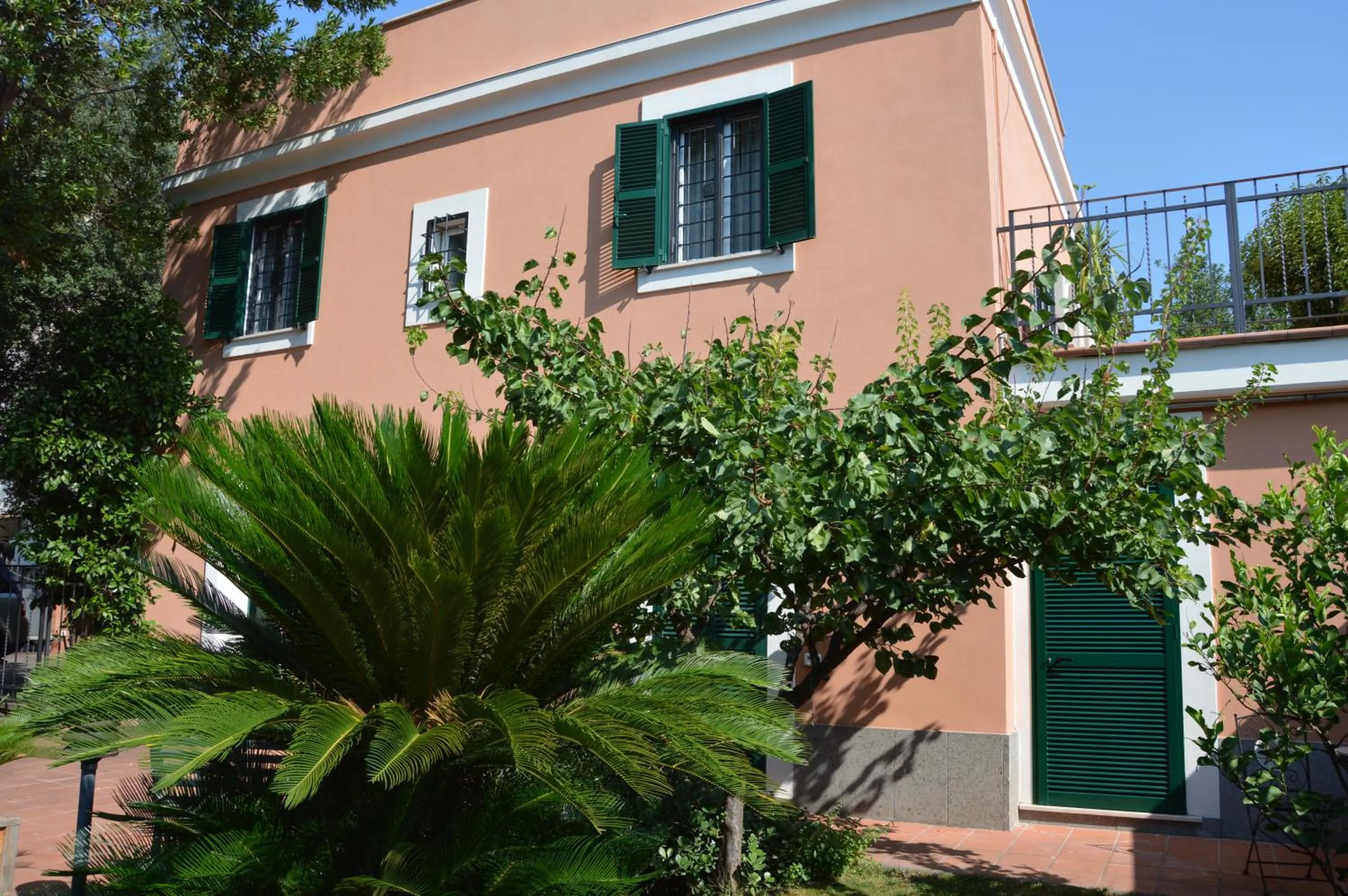 Garden in L'Oasi al Pigneto - Guest house