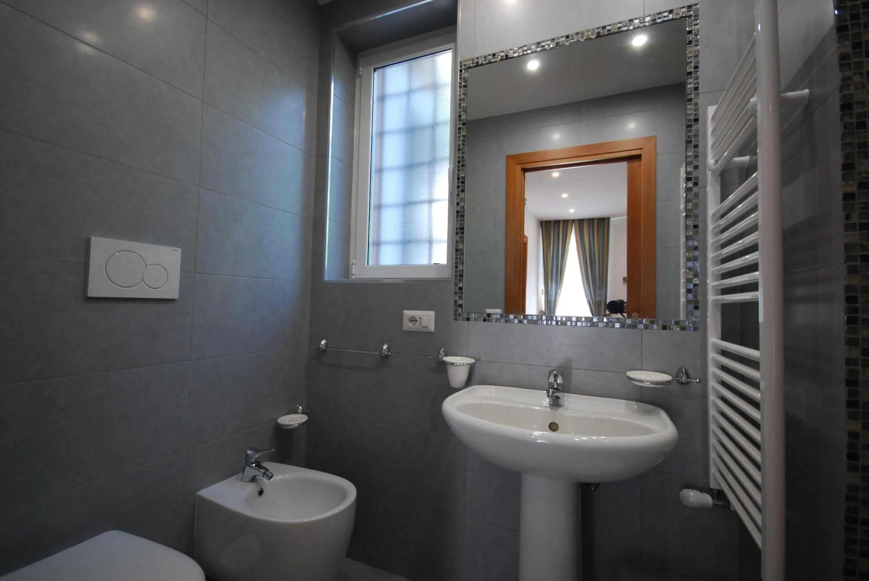 Shower in L'Oasi al Pigneto - Guest house