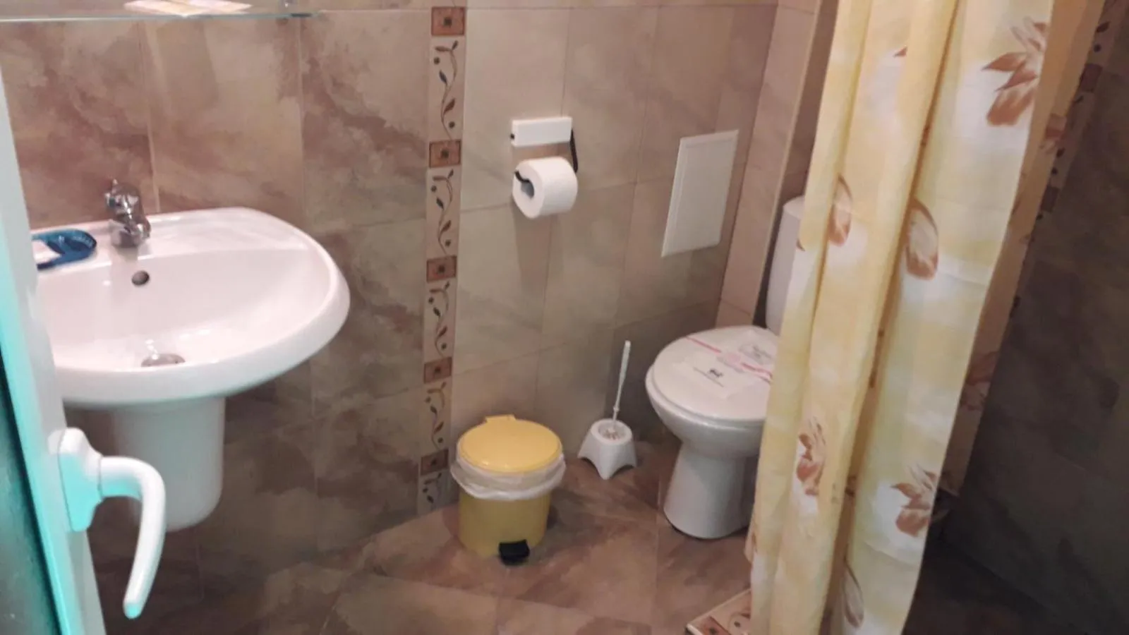 Bathroom in Hotel Lozite