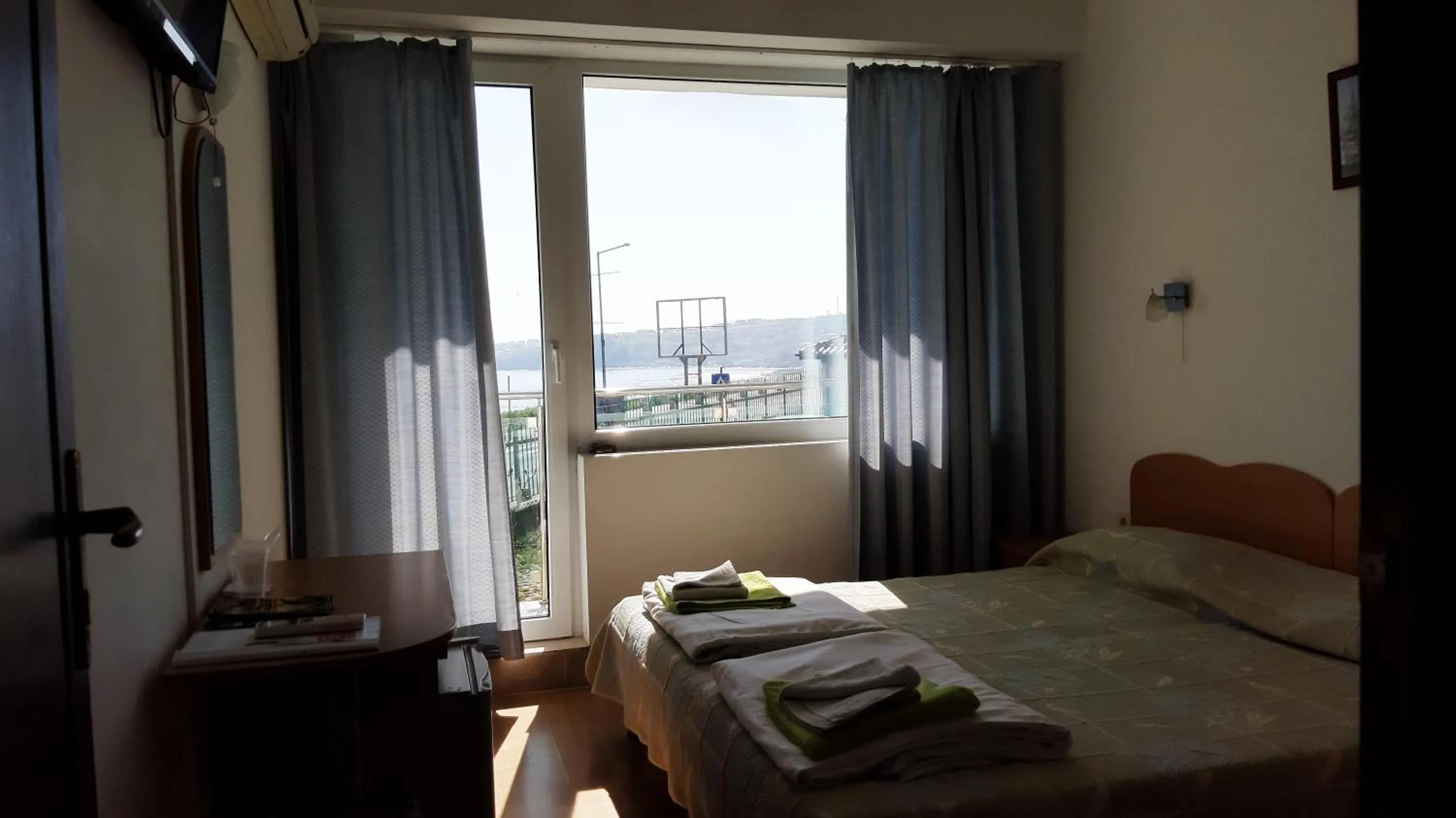 Photo of the whole room in Hotel Lozite