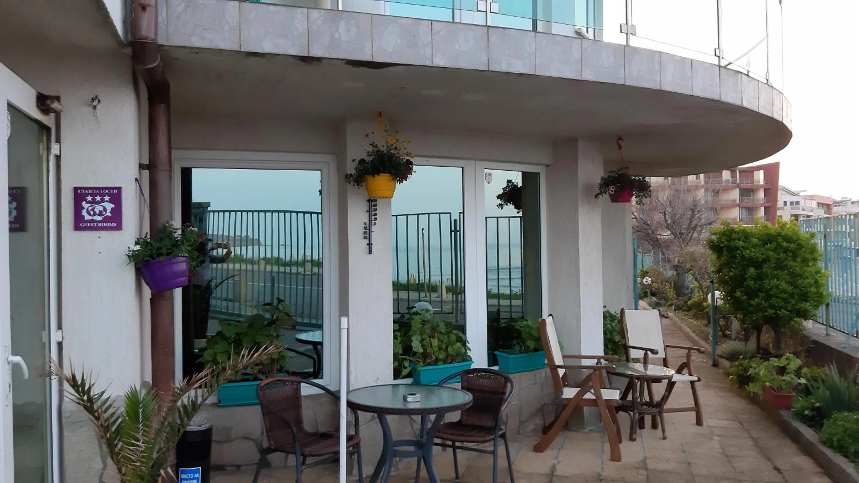 Facade/entrance in Hotel Lozite