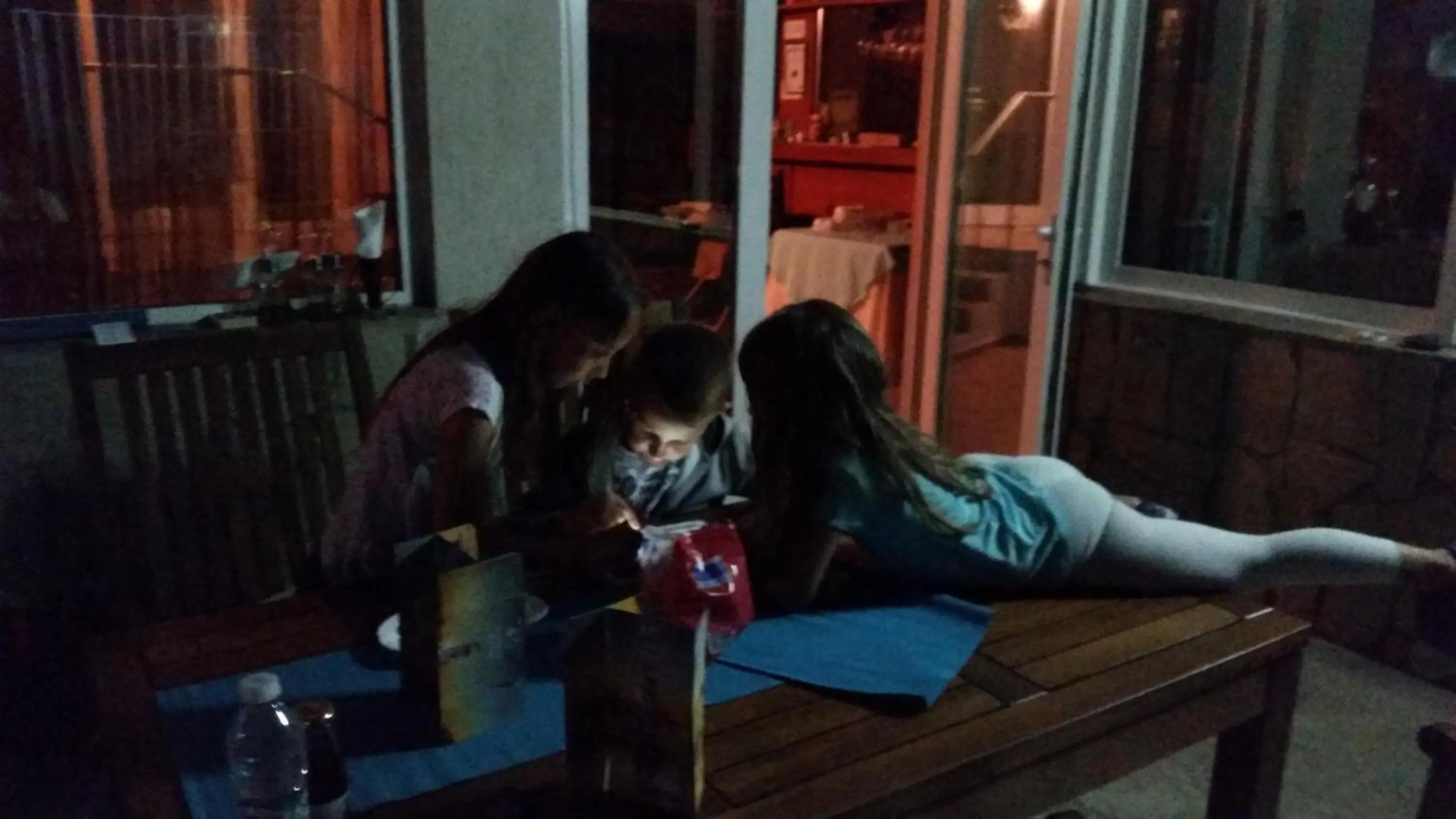 Restaurant/places to eat in Hotel Lozite