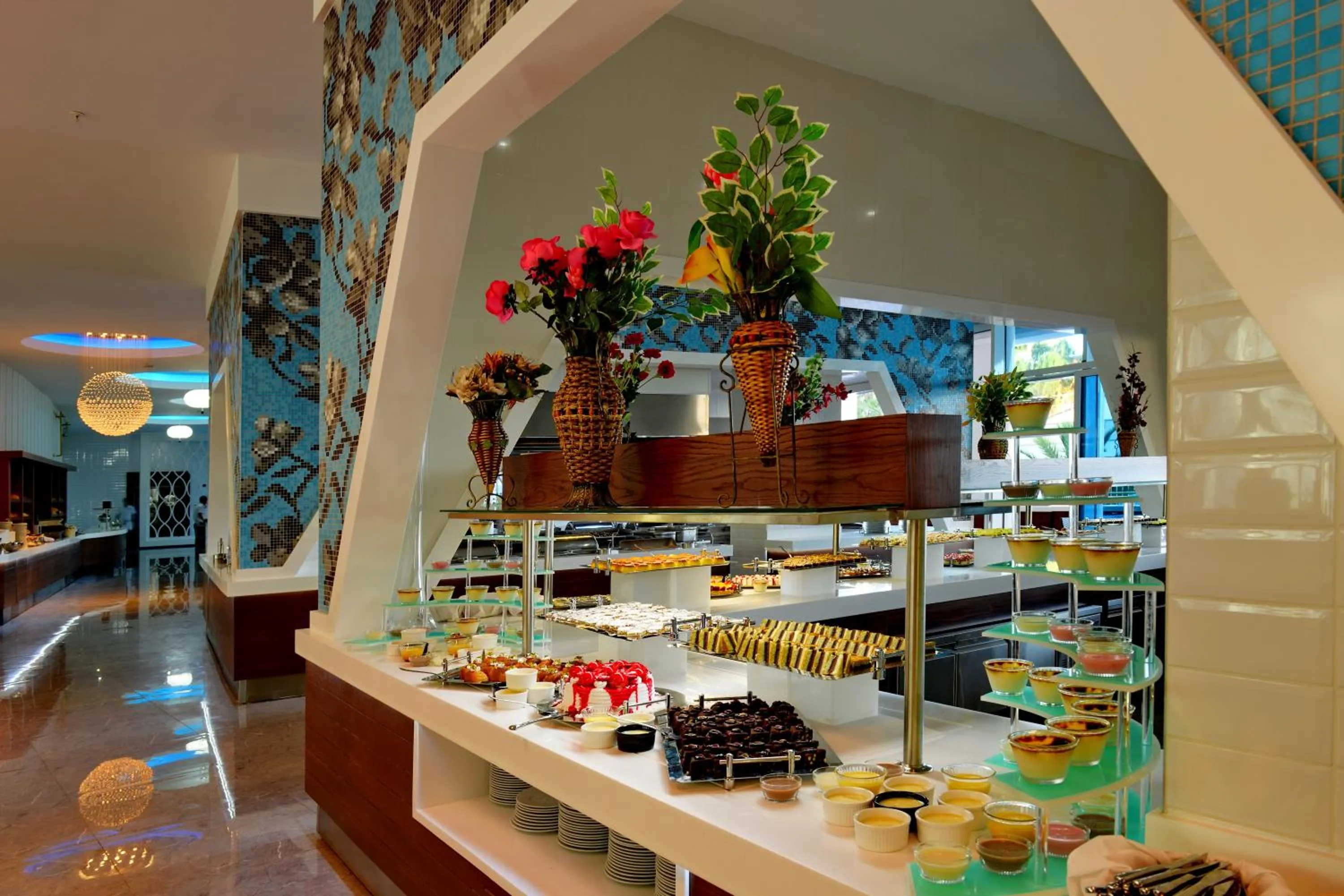 Food in Vikingen Infinity Resort & Spa