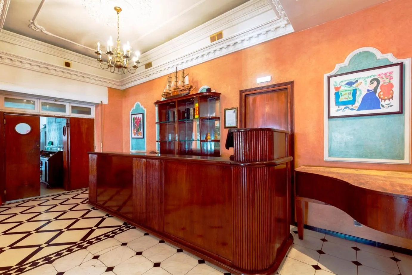 Restaurant/places to eat in Hotel Bellerive