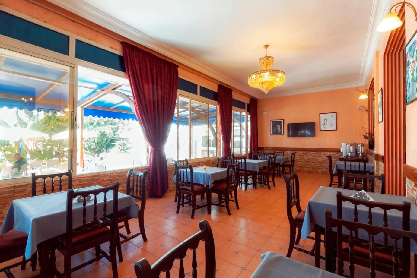 Restaurant/places to eat in Hotel Bellerive