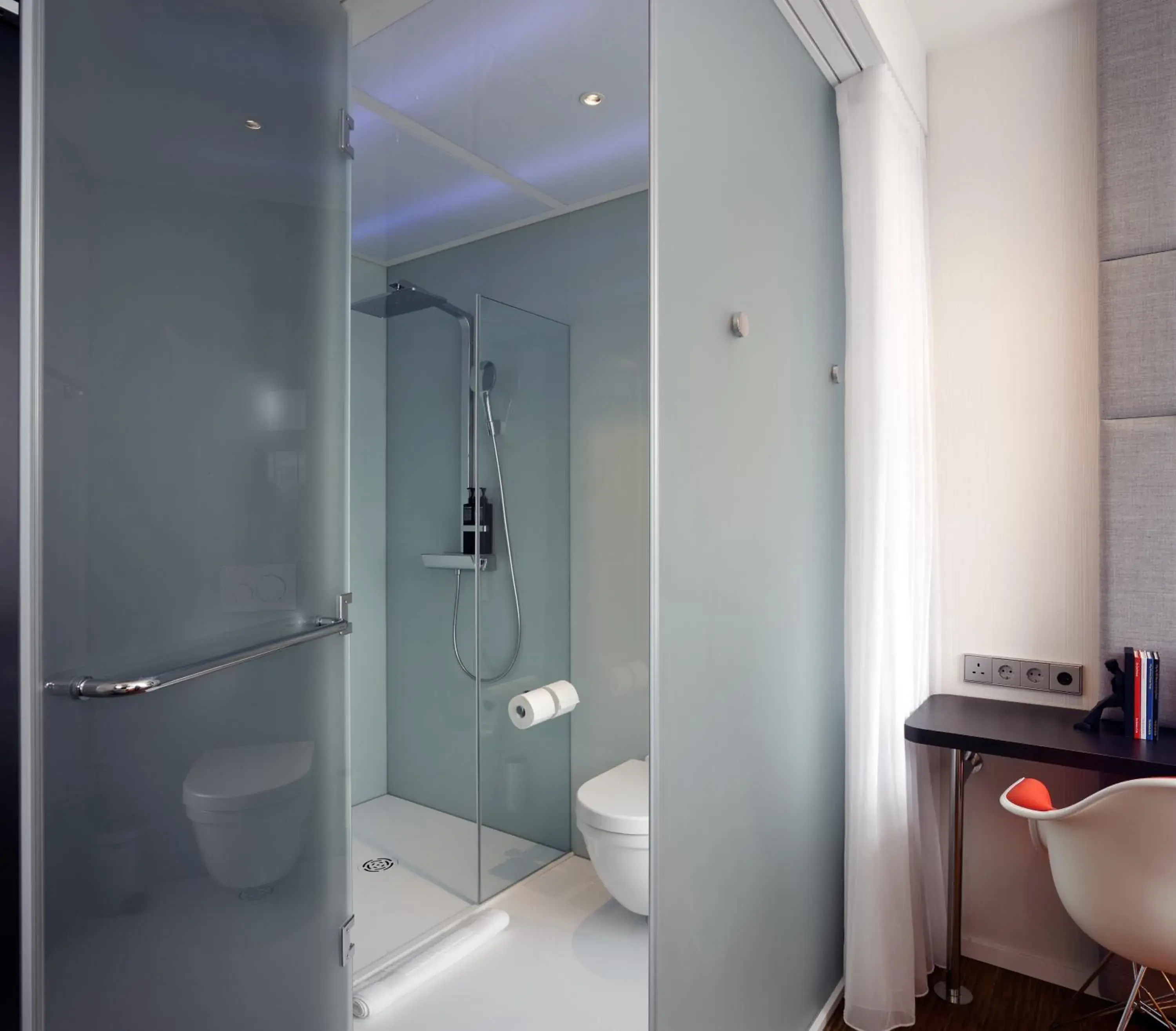 Single Room in citizenM Amstel Amsterdam Single Room in citizenM Amstel Amsterdam
