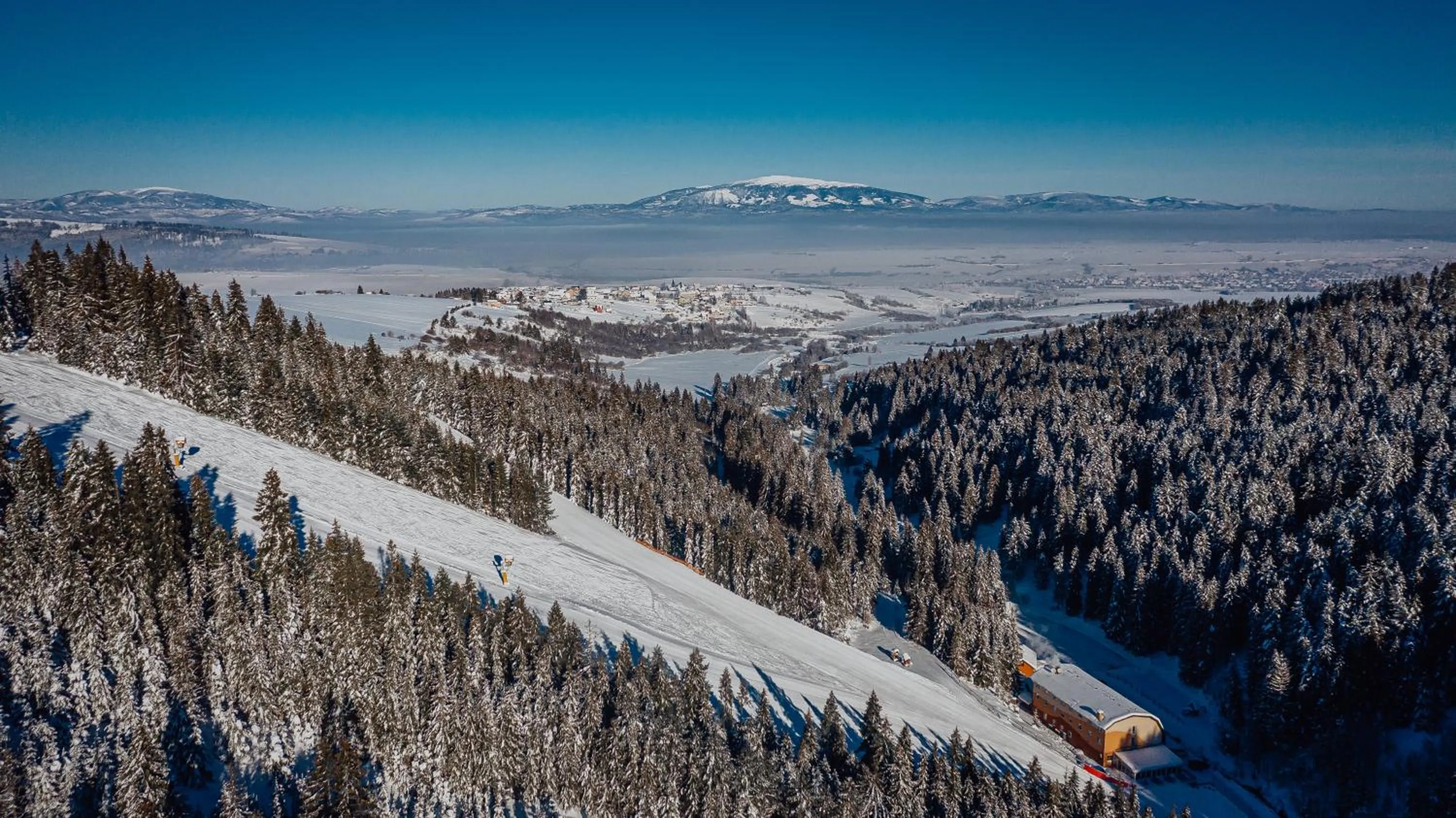 Skiing in Oravský Háj Garden Hotel & Resort