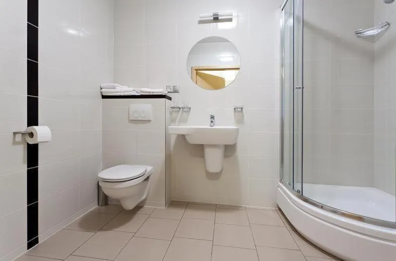 Shower in Restauracja 32 Motel