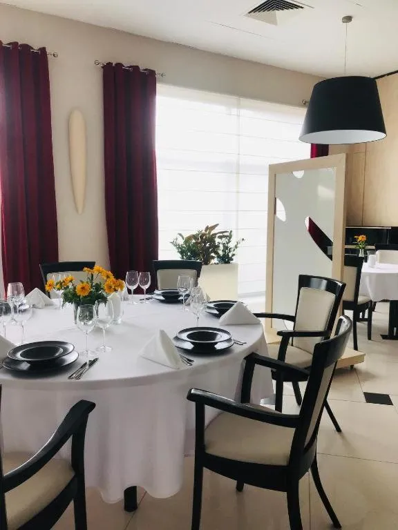 Restaurant/places to eat in Restauracja 32 Motel