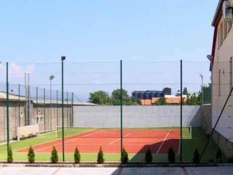 Tennis court in Hotel Eminent