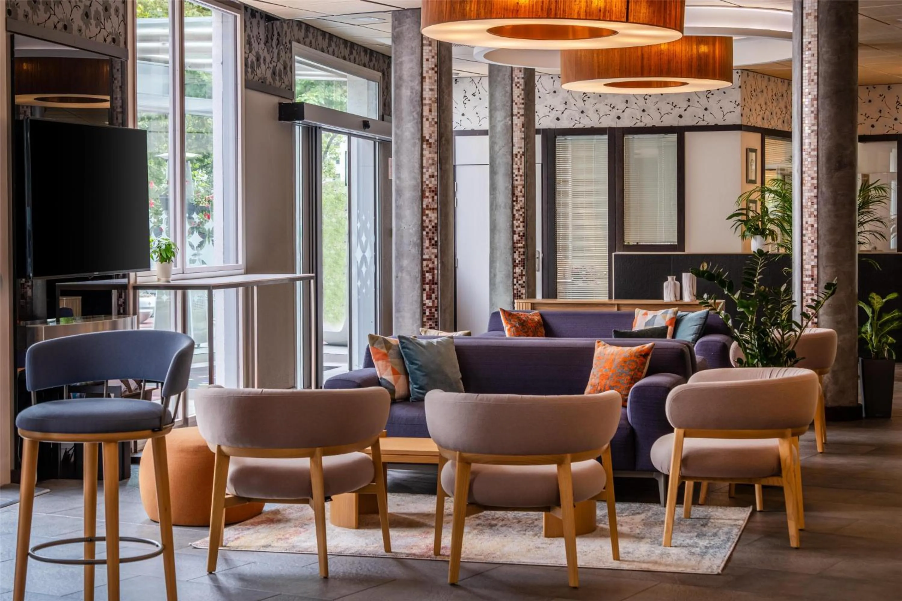 Lobby or reception in Spark by Hilton Lyon Ouest