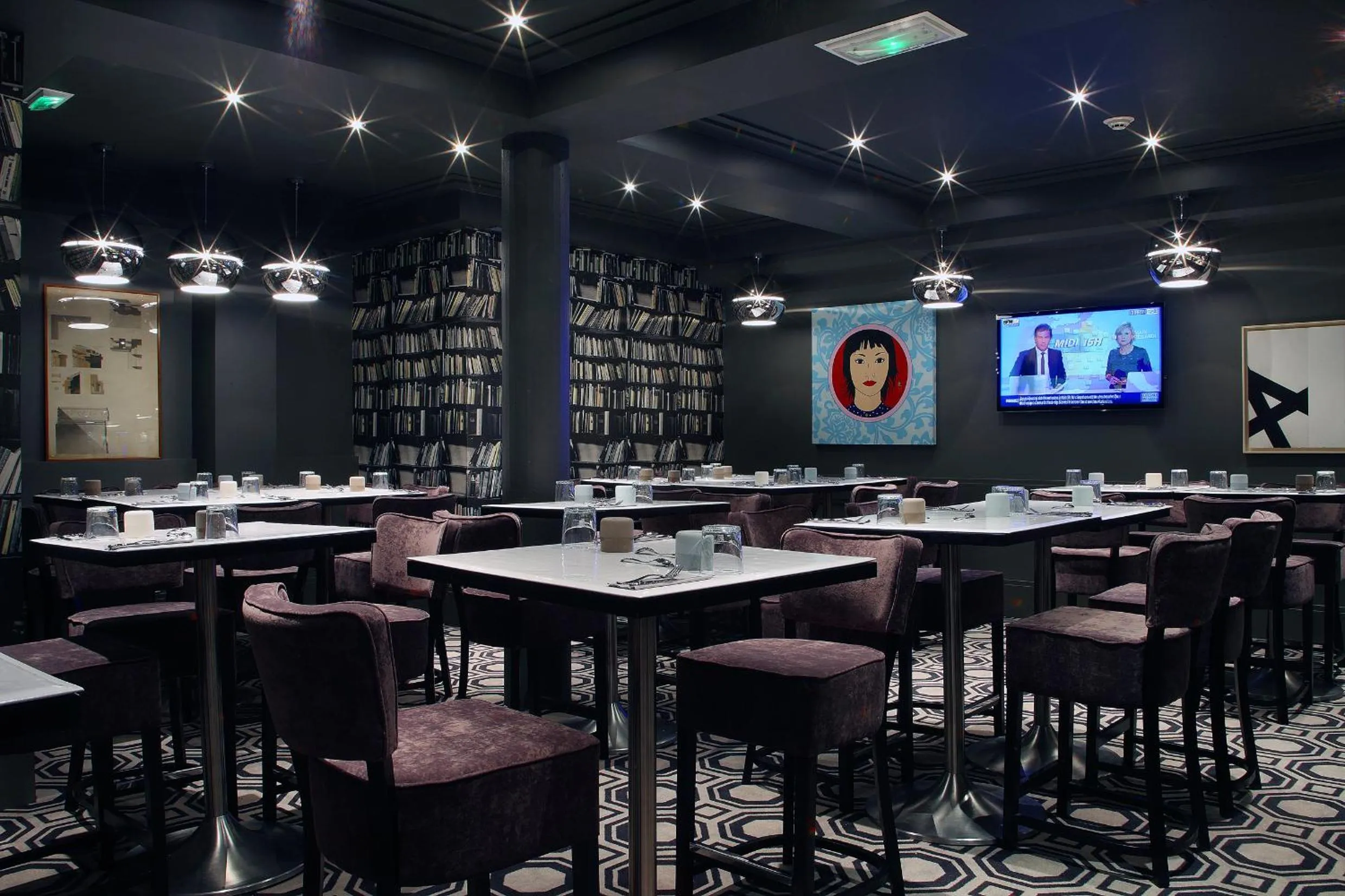 Restaurant/places to eat in Hotel le Cinq Hyper - Centre