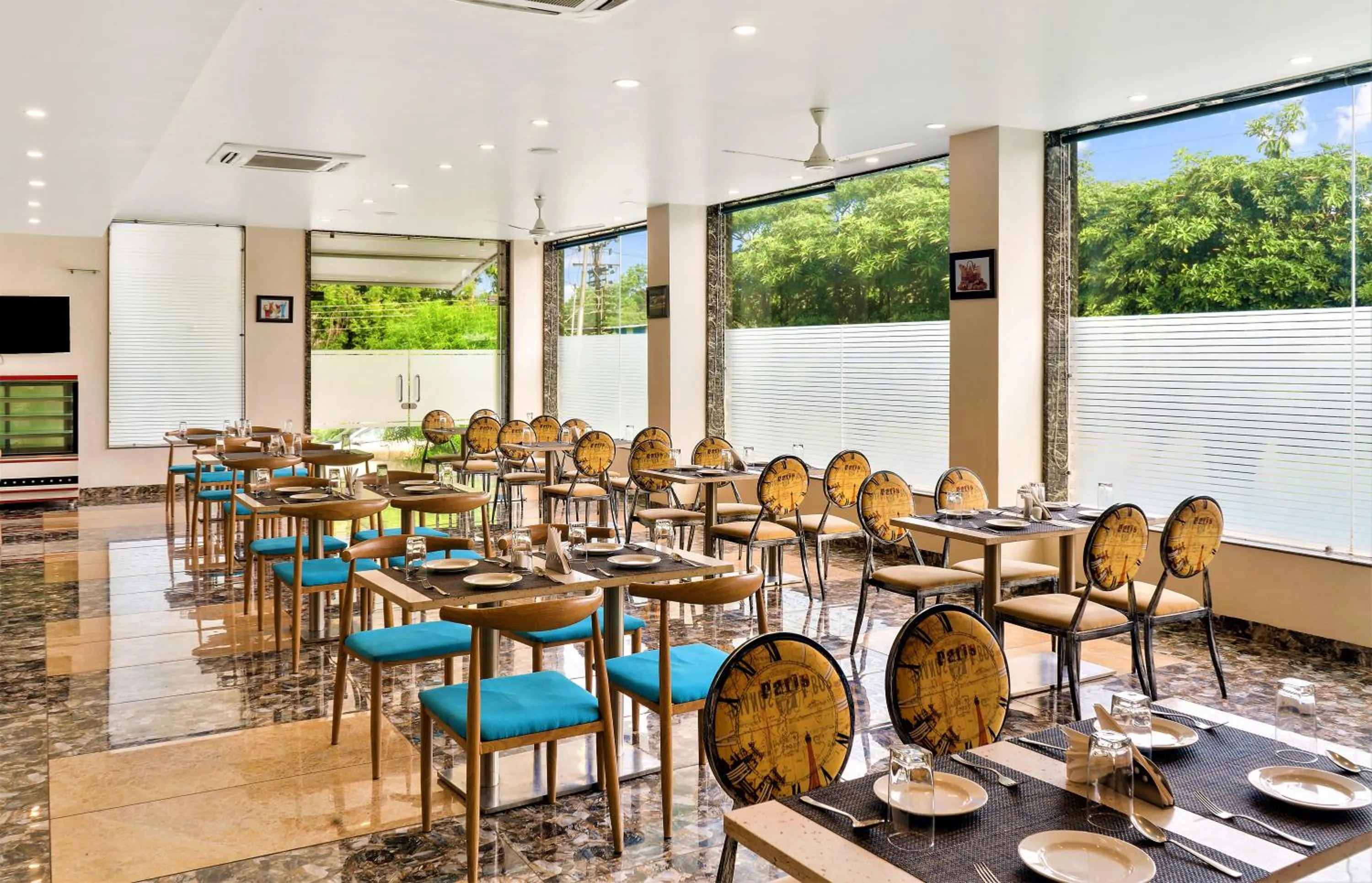 Restaurant/places to eat in The Fern Residency Parbhani