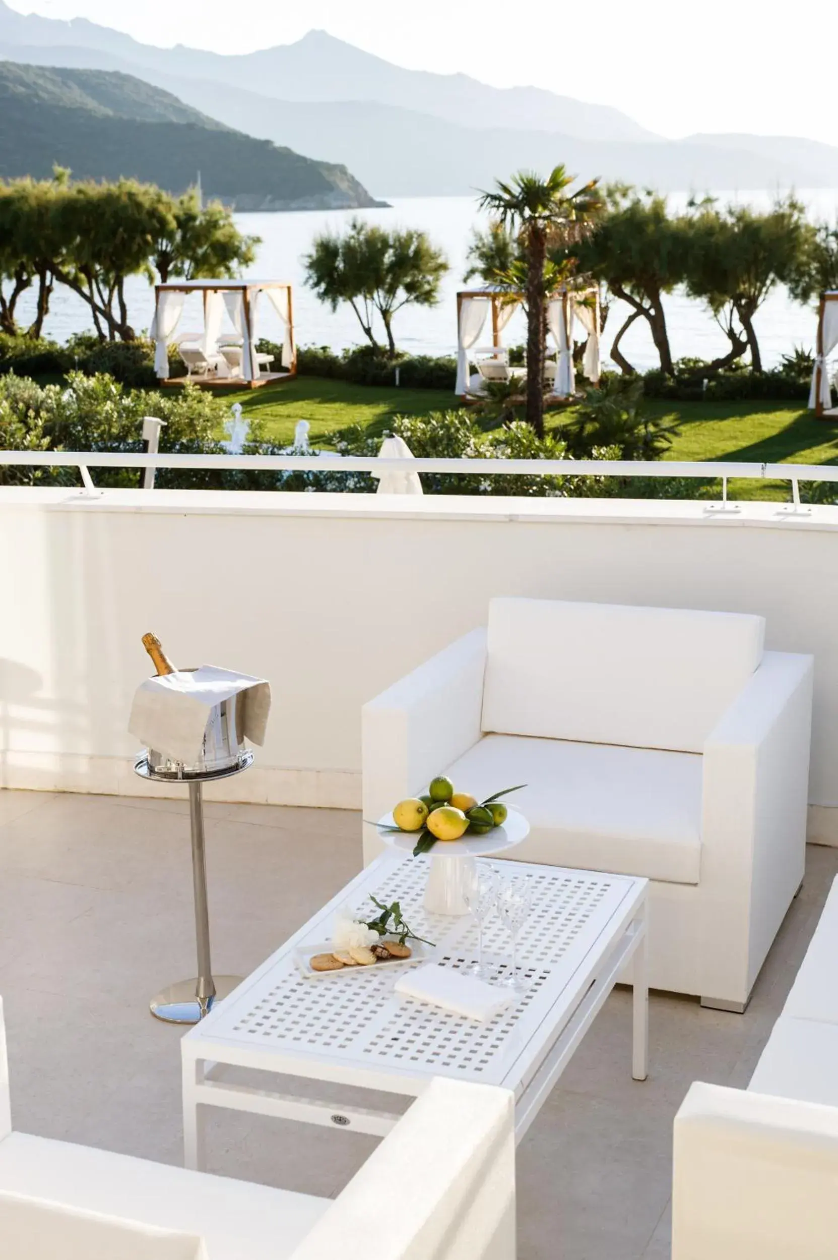 One-Bedroom Suite with Sea View in Baia Bianca Suites One-Bedroom Suite with Sea View in Baia Bianca Suites