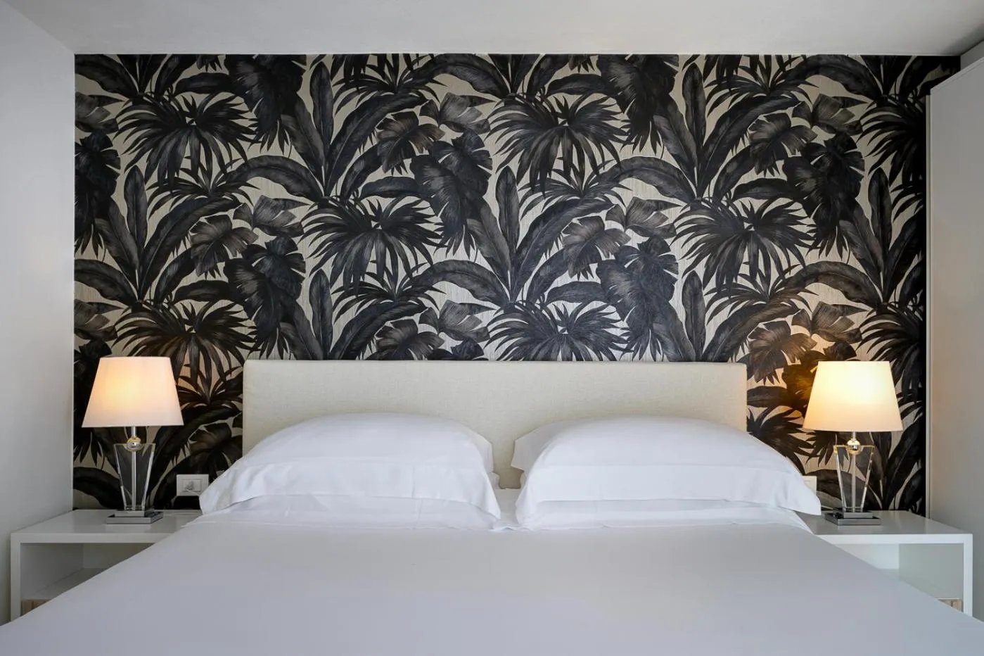 Bedroom, Bed in Baia Bianca Suites