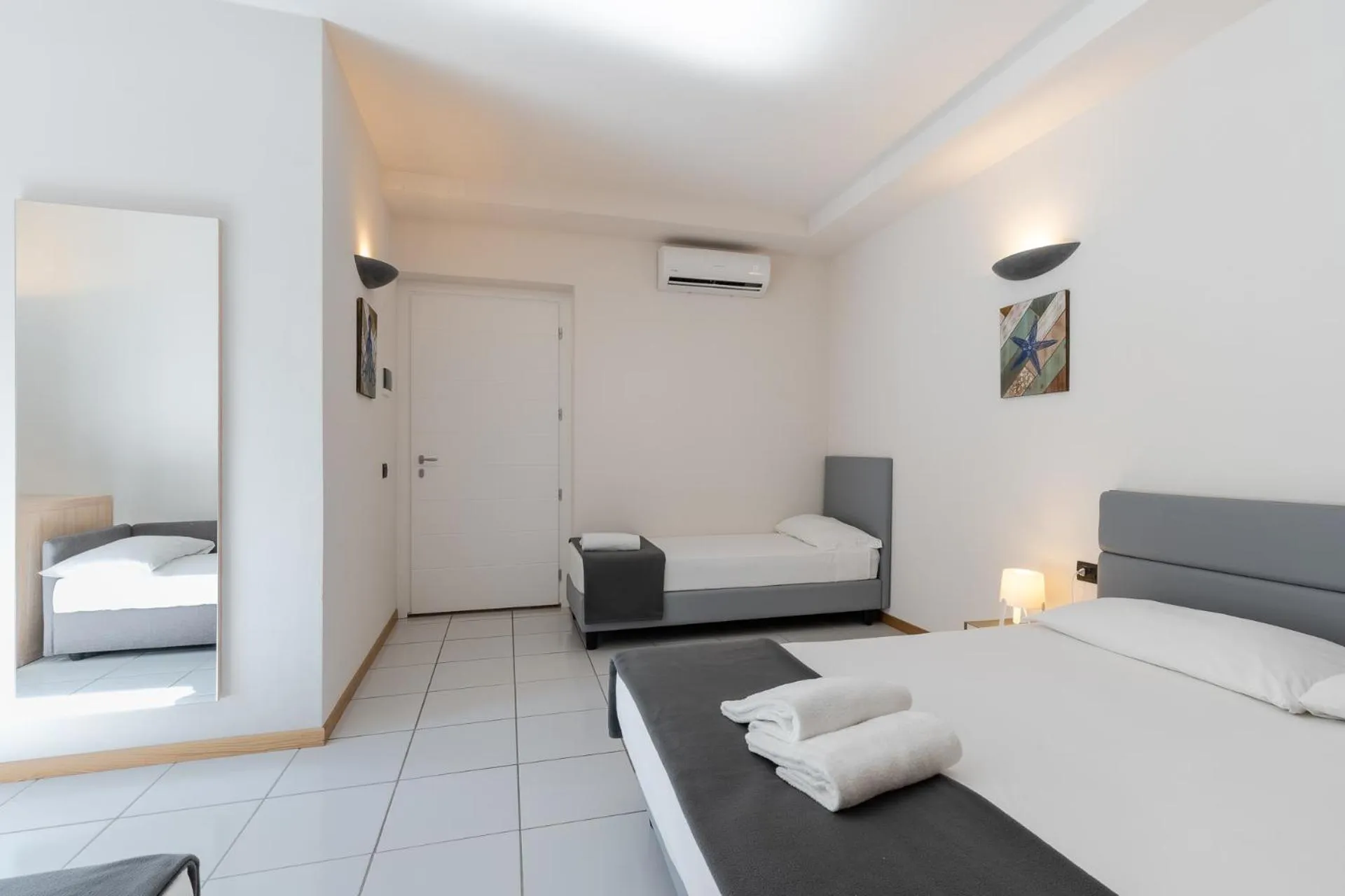 Photo of the whole room, Bed in Hotel Delfino