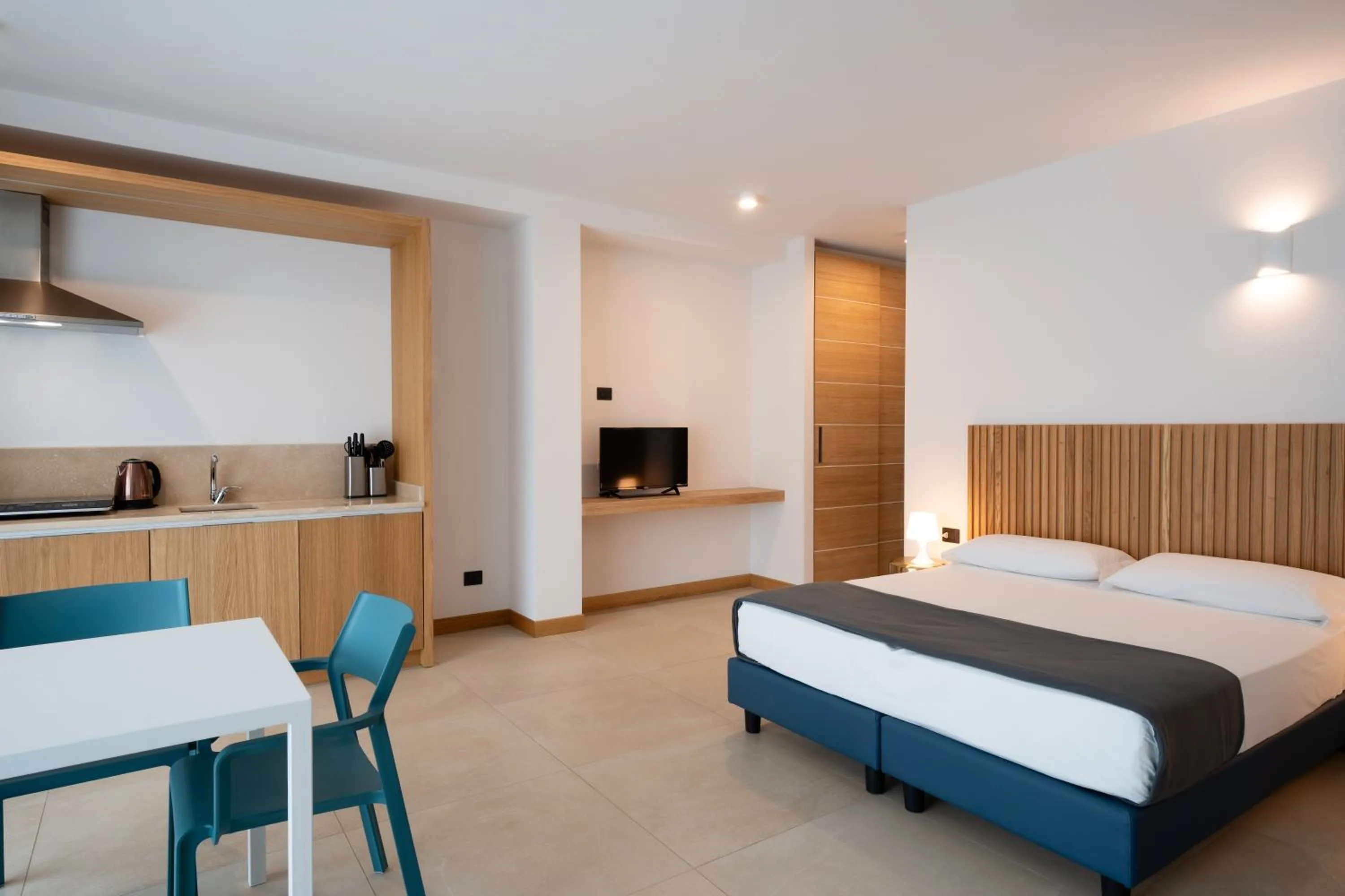 Bedroom, Bed in Hotel Delfino