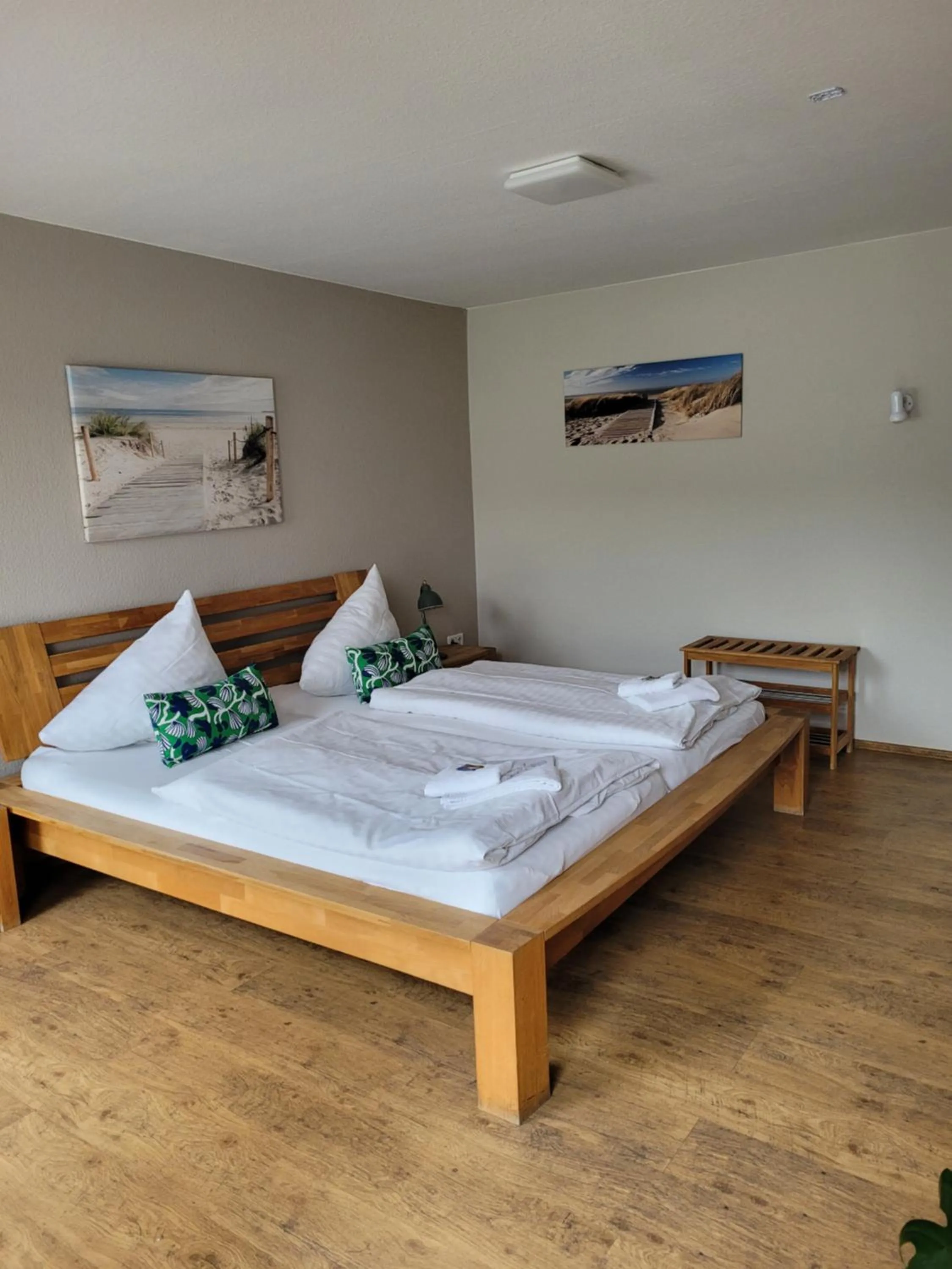 Bedroom, Bed in Hotel Garni Kastanjehoff