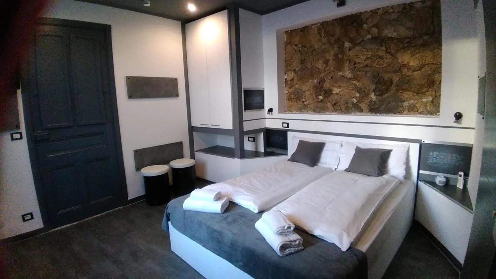 Bed in Villa Azur Cap d'Ail