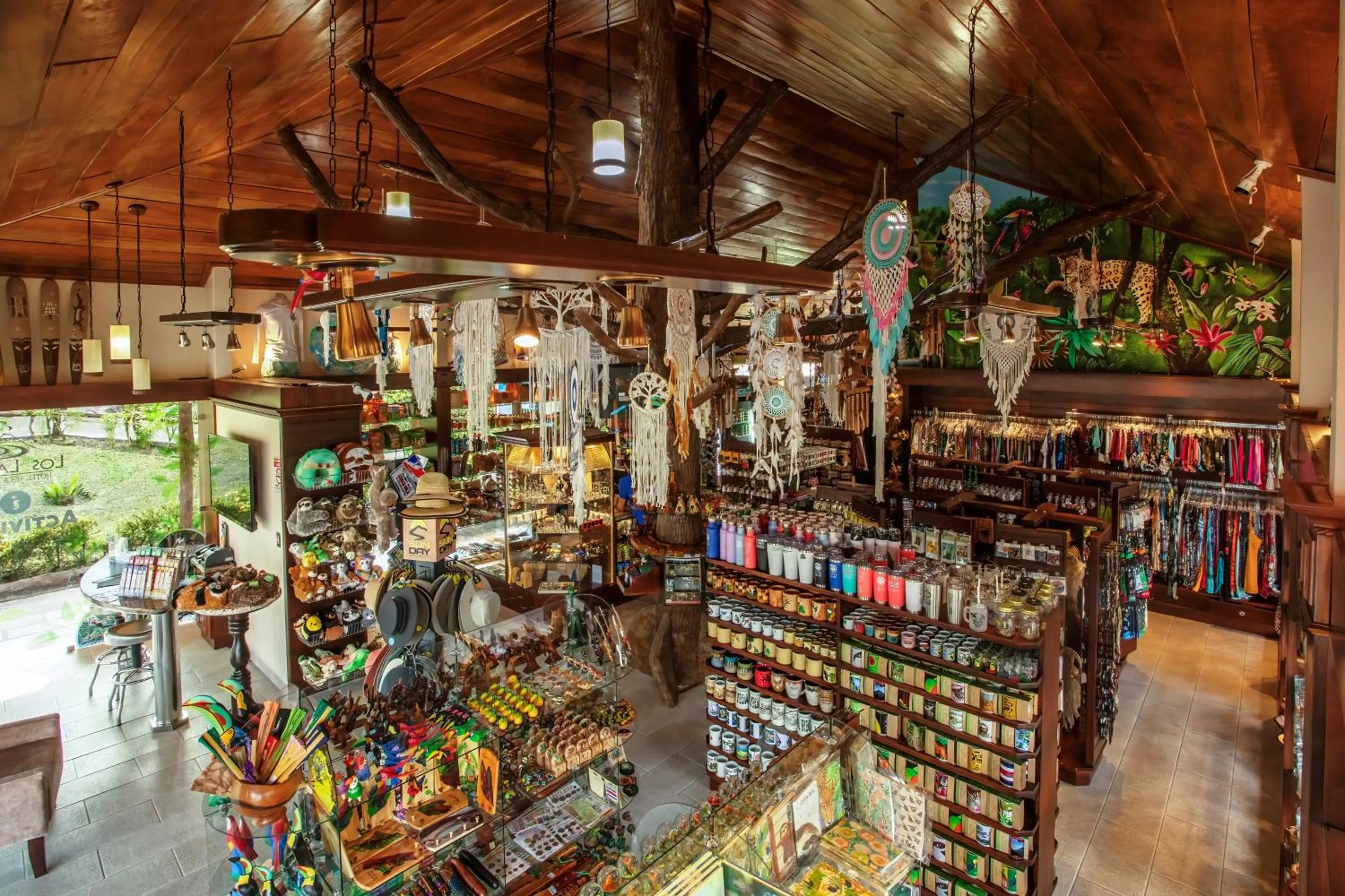 On-site shops in Hotel Los Lagos Spa & Resort