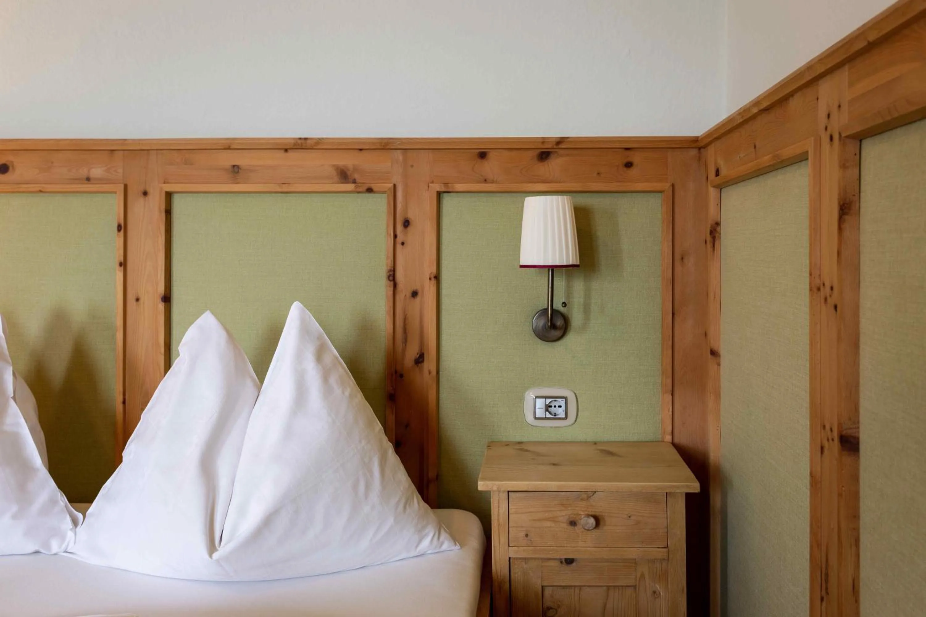 Bed in Gasthof Kohlern 1130 m