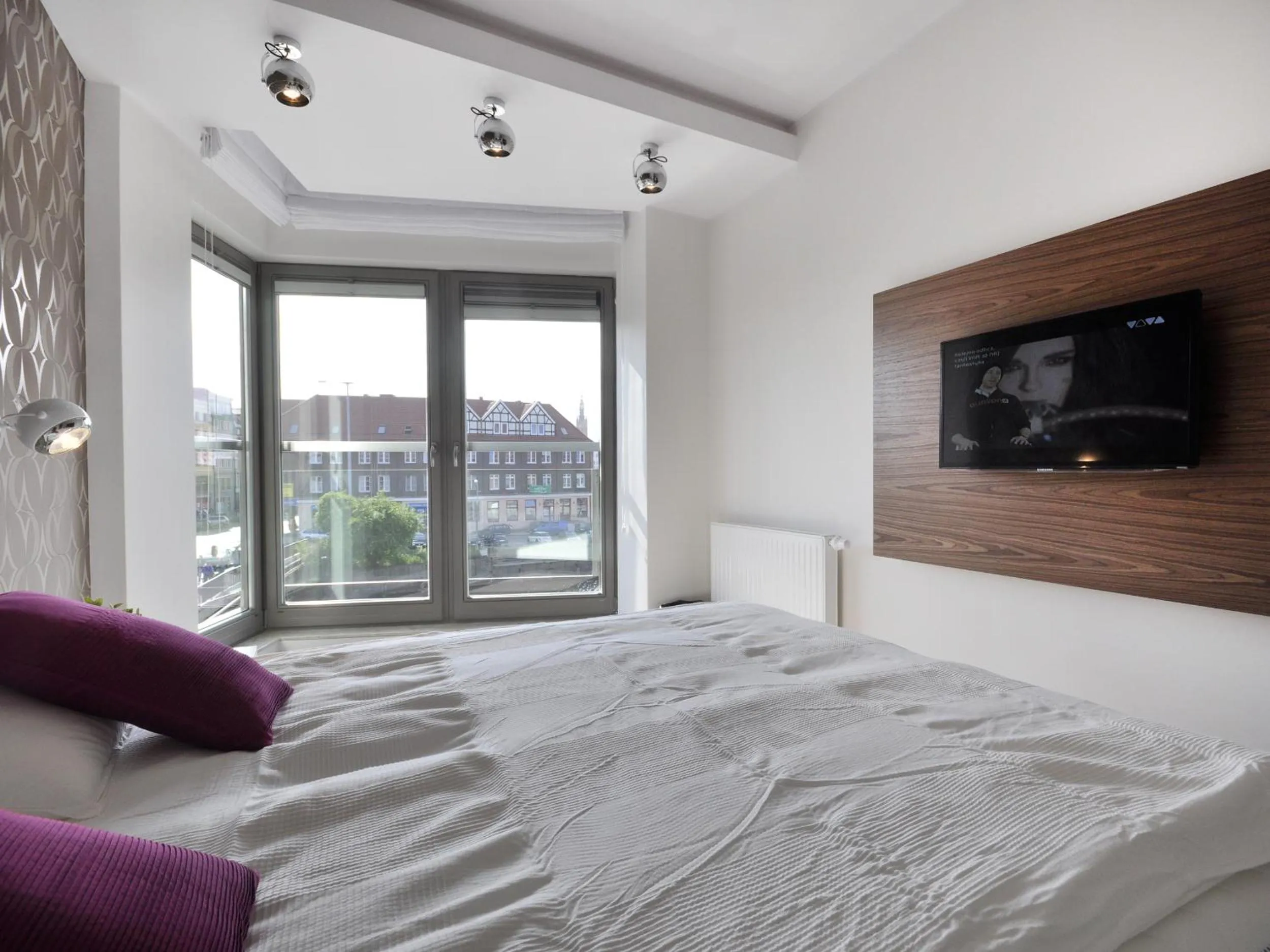 Bed in Dom & House – Old Town Waterlane