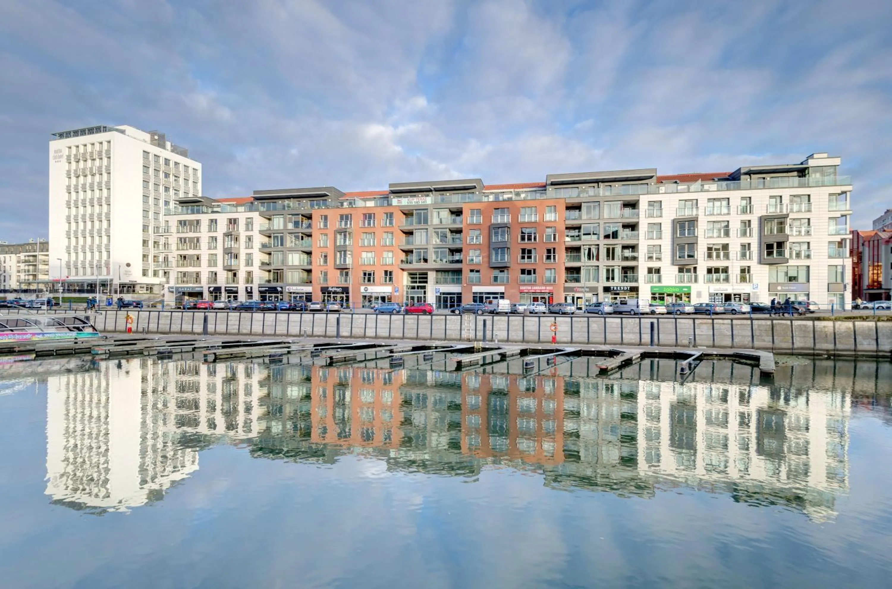 Property building in Dom & House – Old Town Waterlane