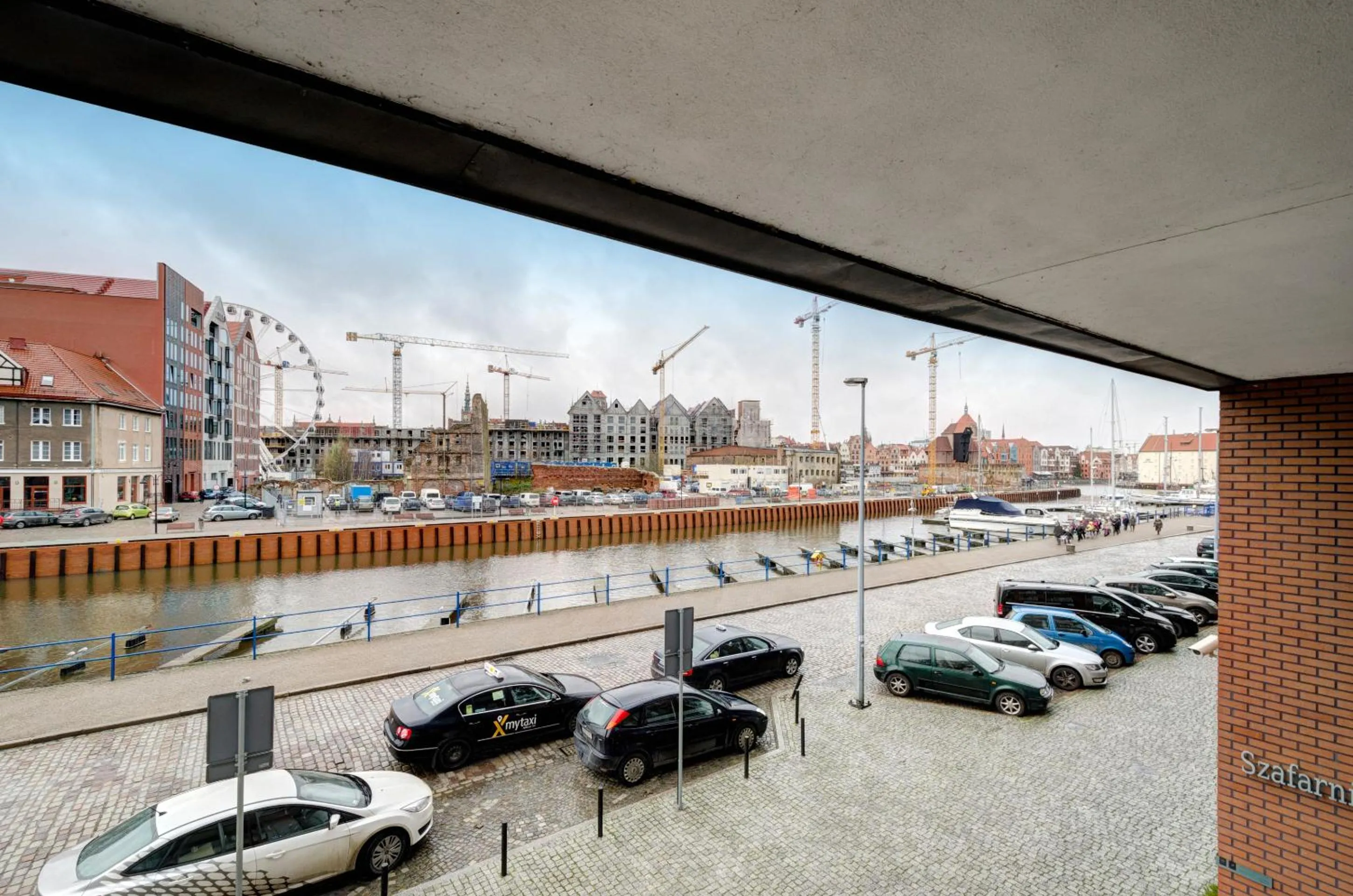 City view in Dom & House – Old Town Waterlane