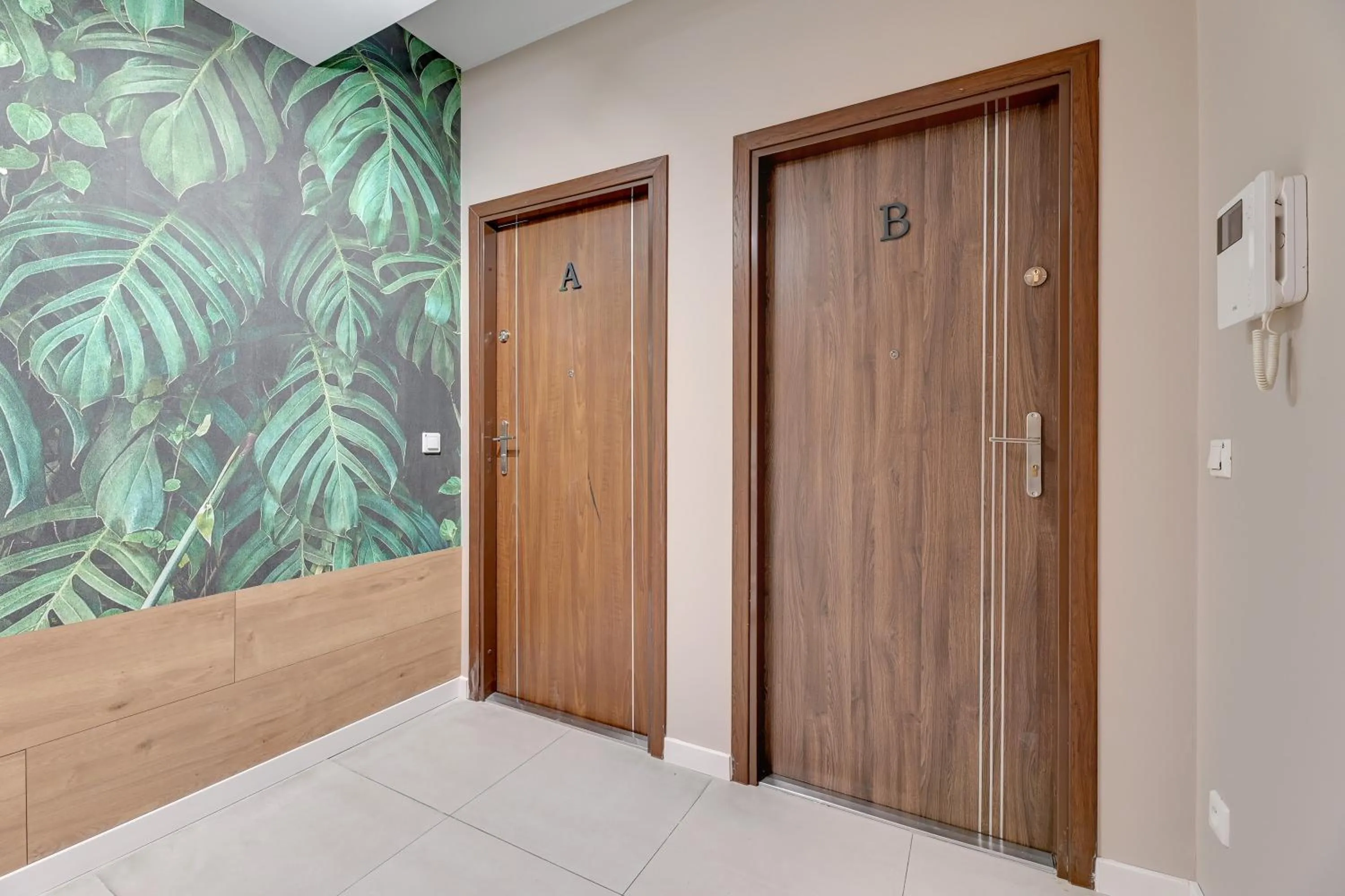 Dom & House – Old Town Waterlane